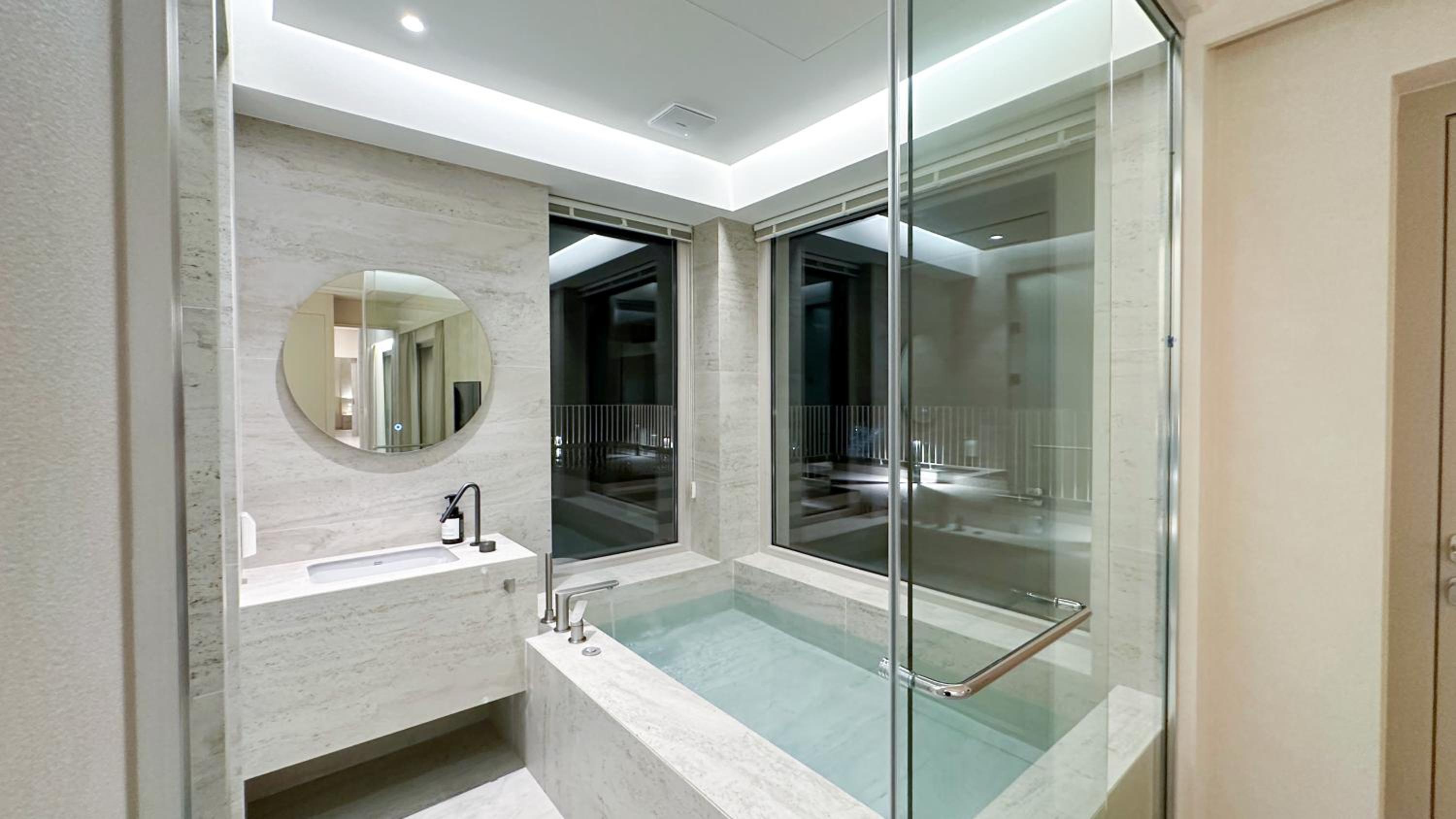 Presidential Suite photo 3