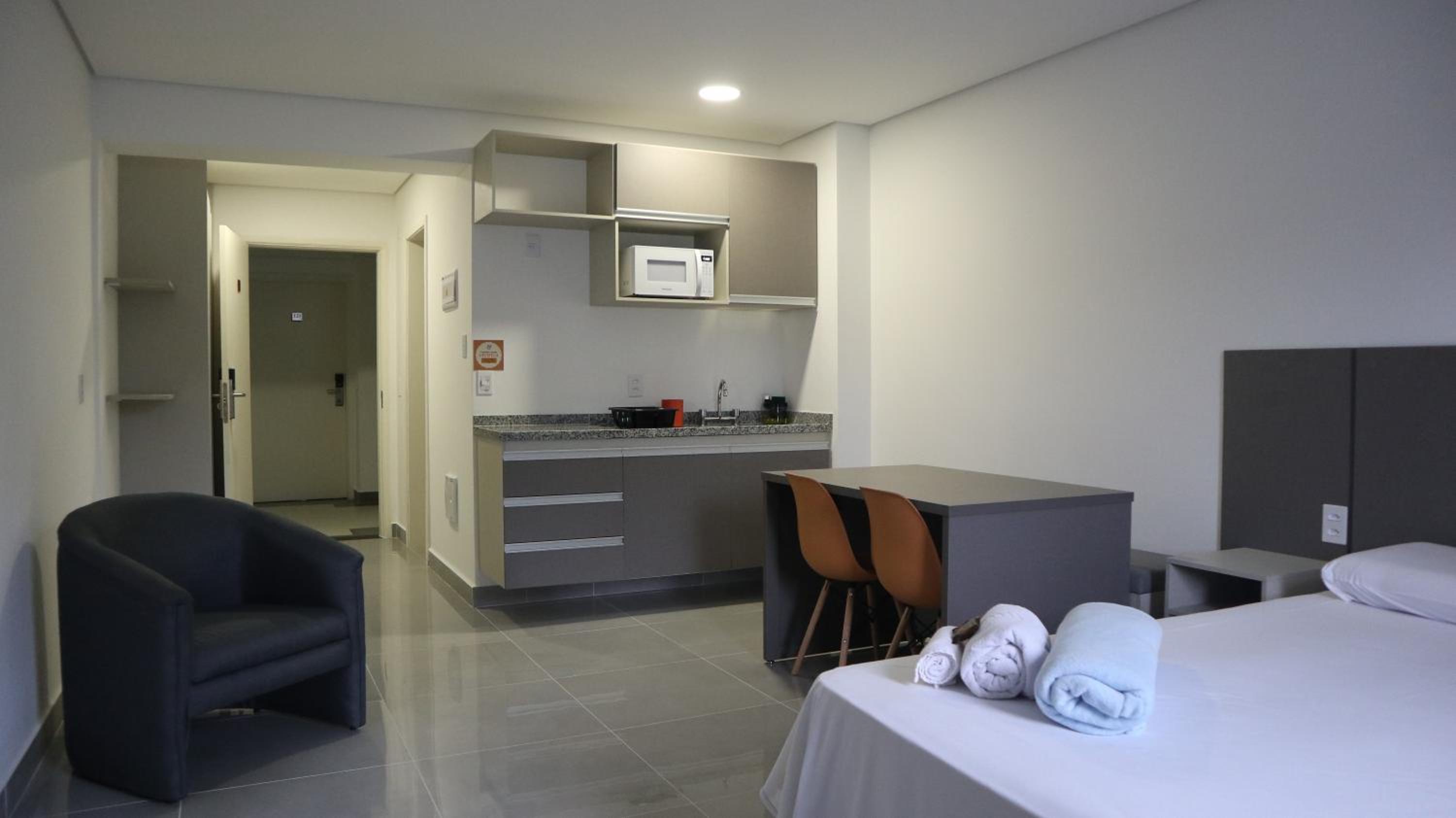 Studio Apartment photo 1