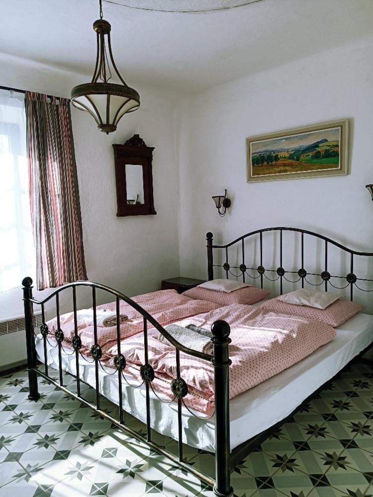 Double Room with Extra Bed photo 1
