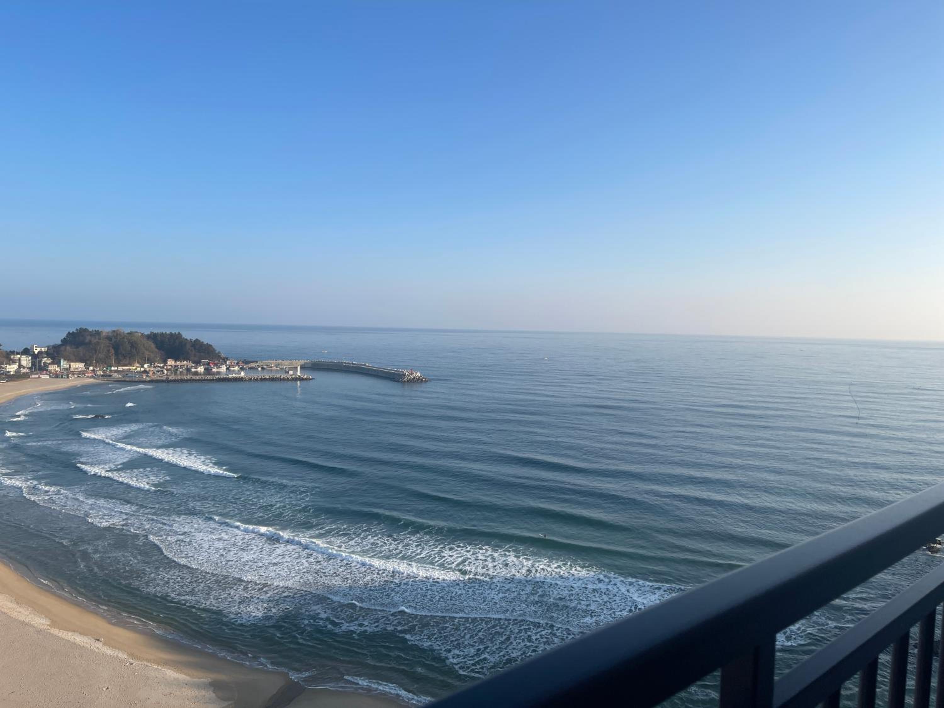 Suite with Sea View - Photo 3