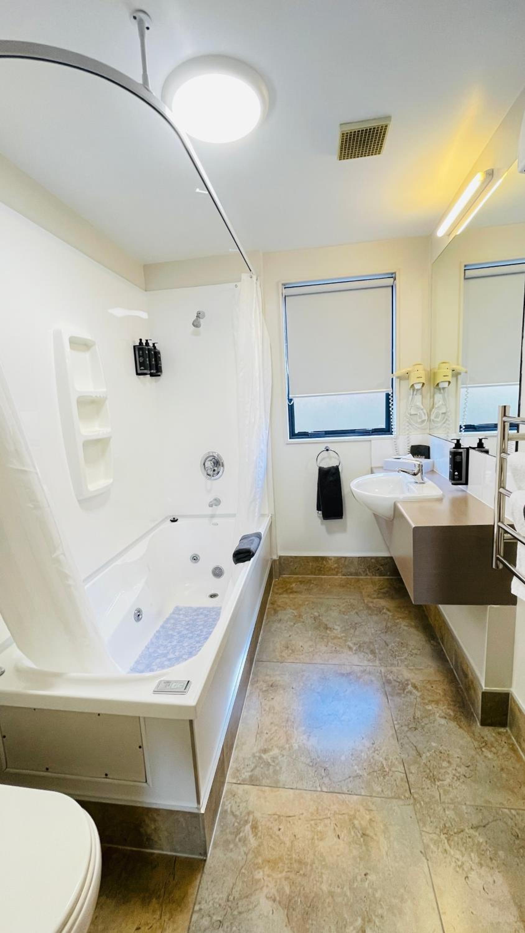 King Spa Studio photo 3