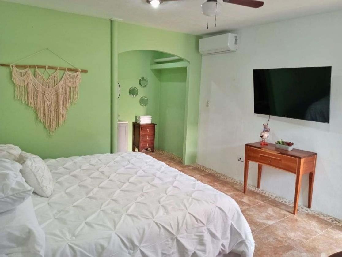 King Suite with Pool View