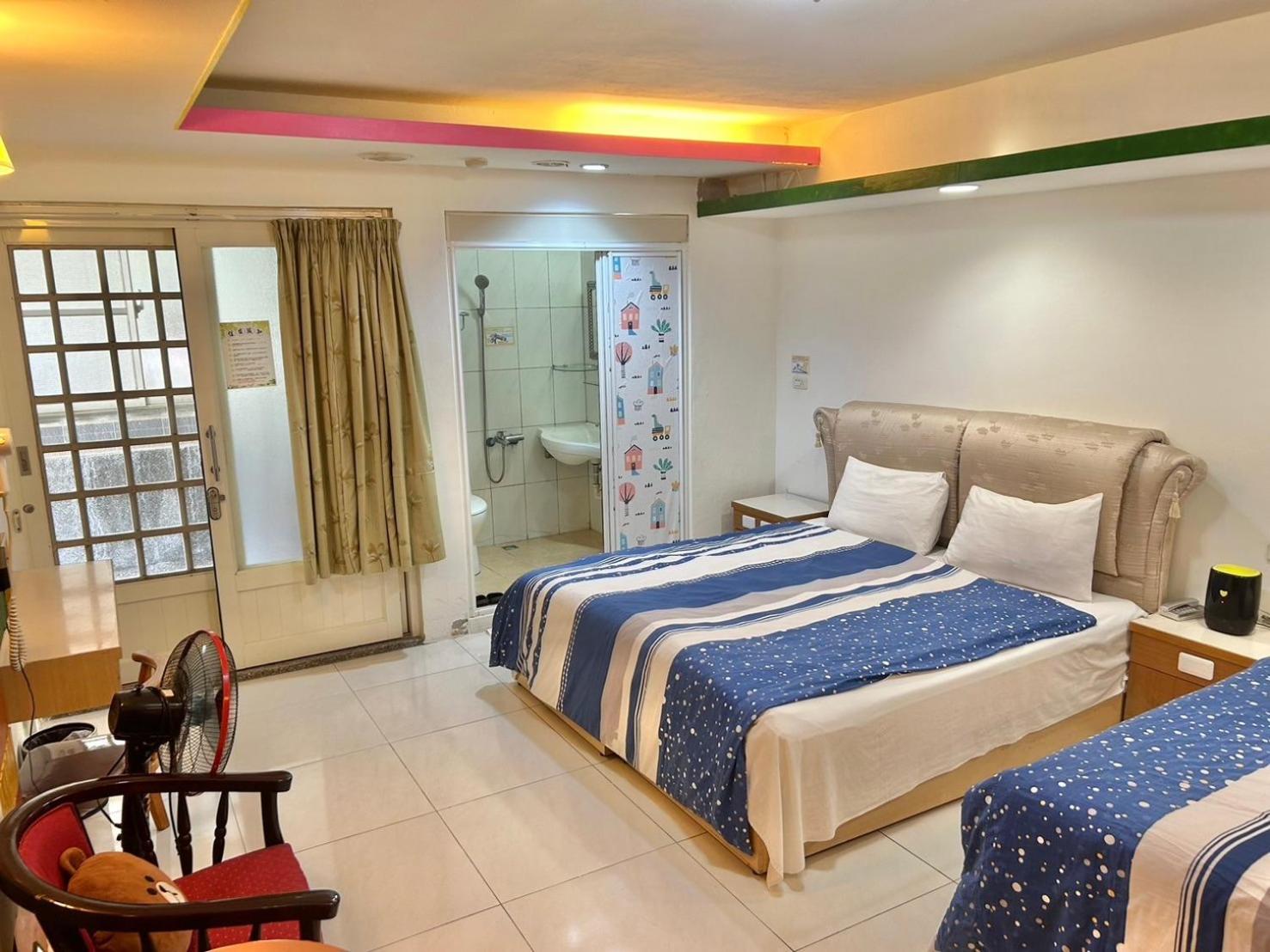 Standard Quadruple Room photo 2