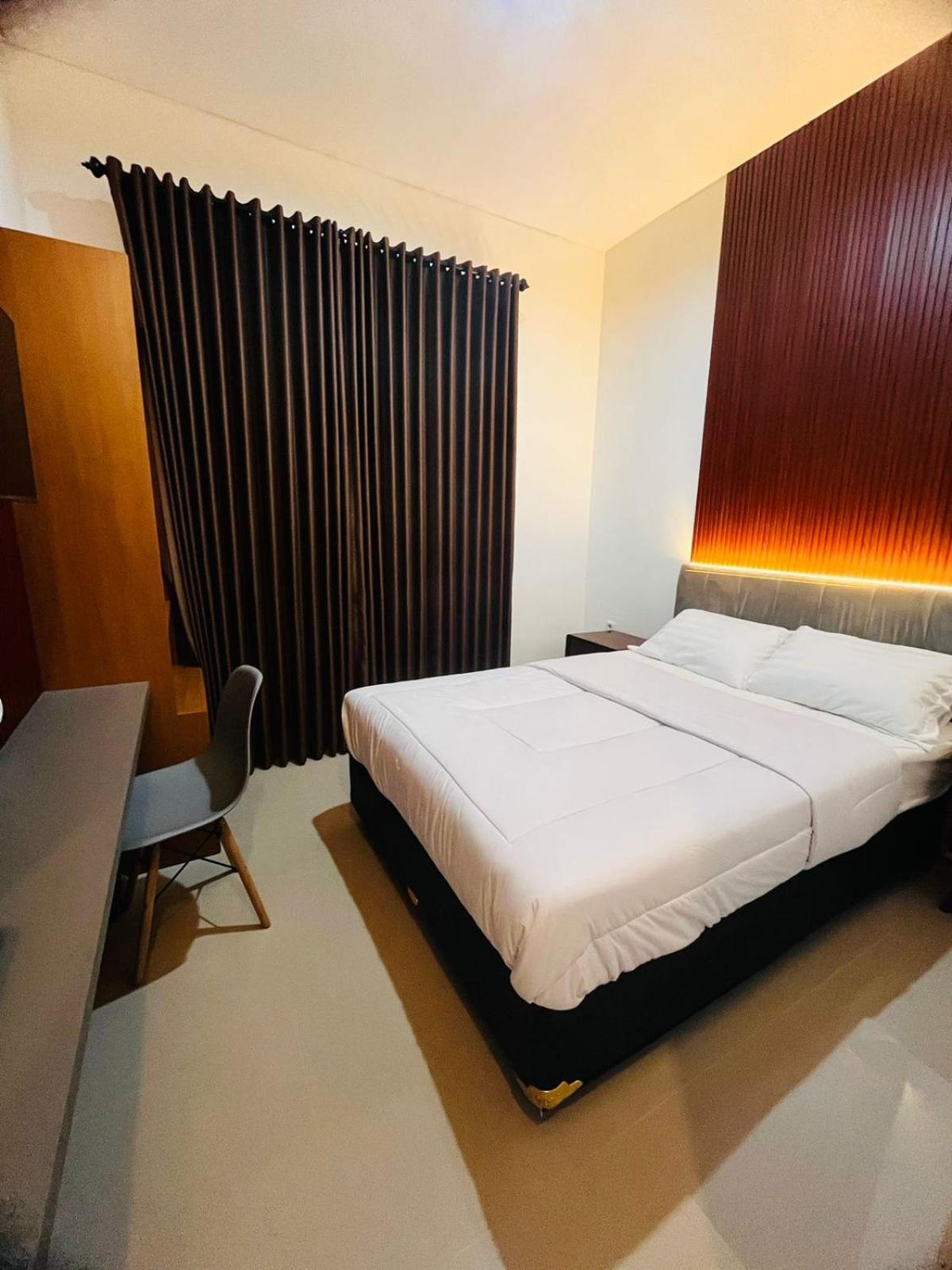 Deluxe Double Room - Photo 16