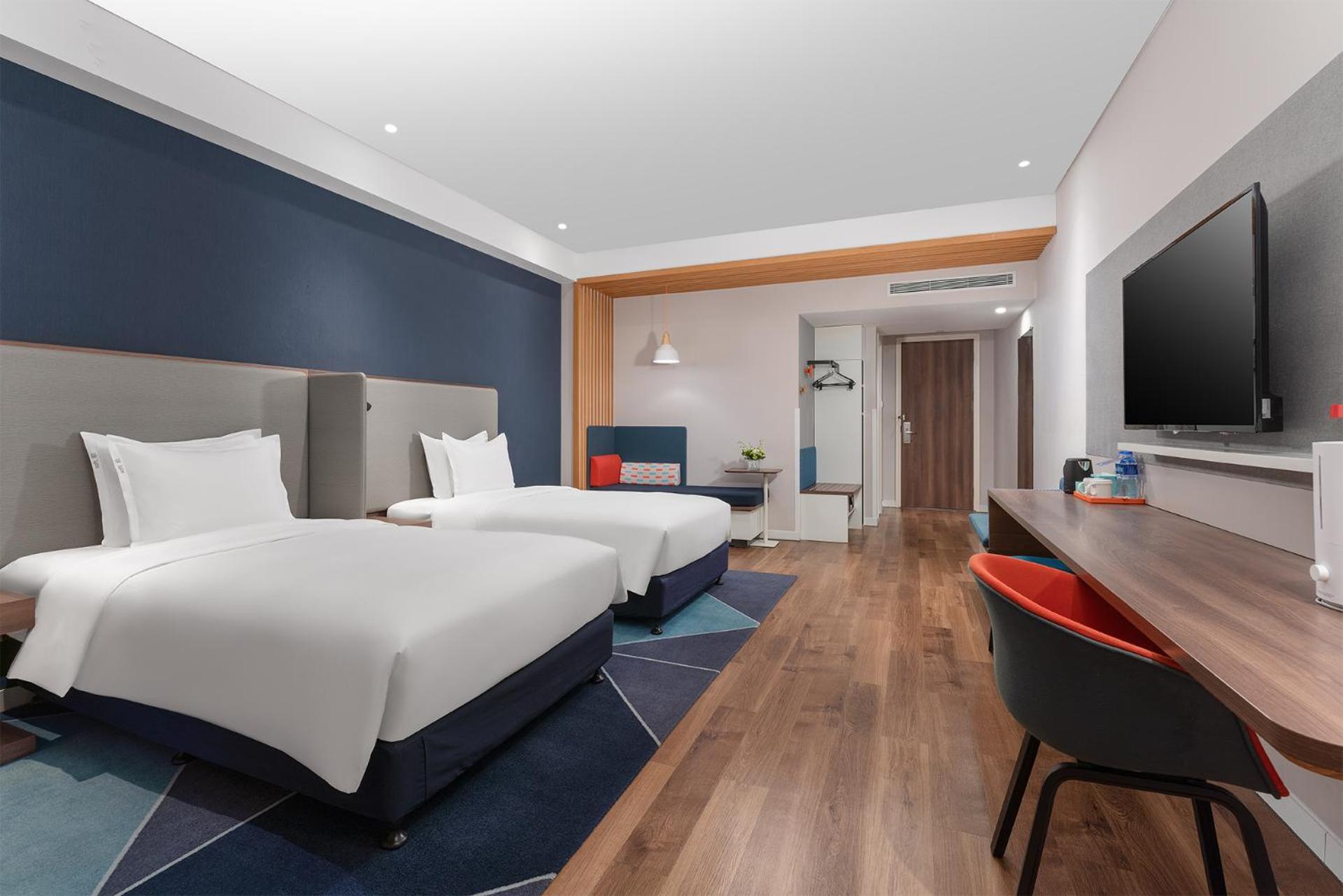 Standard Twin Room - Photo 2