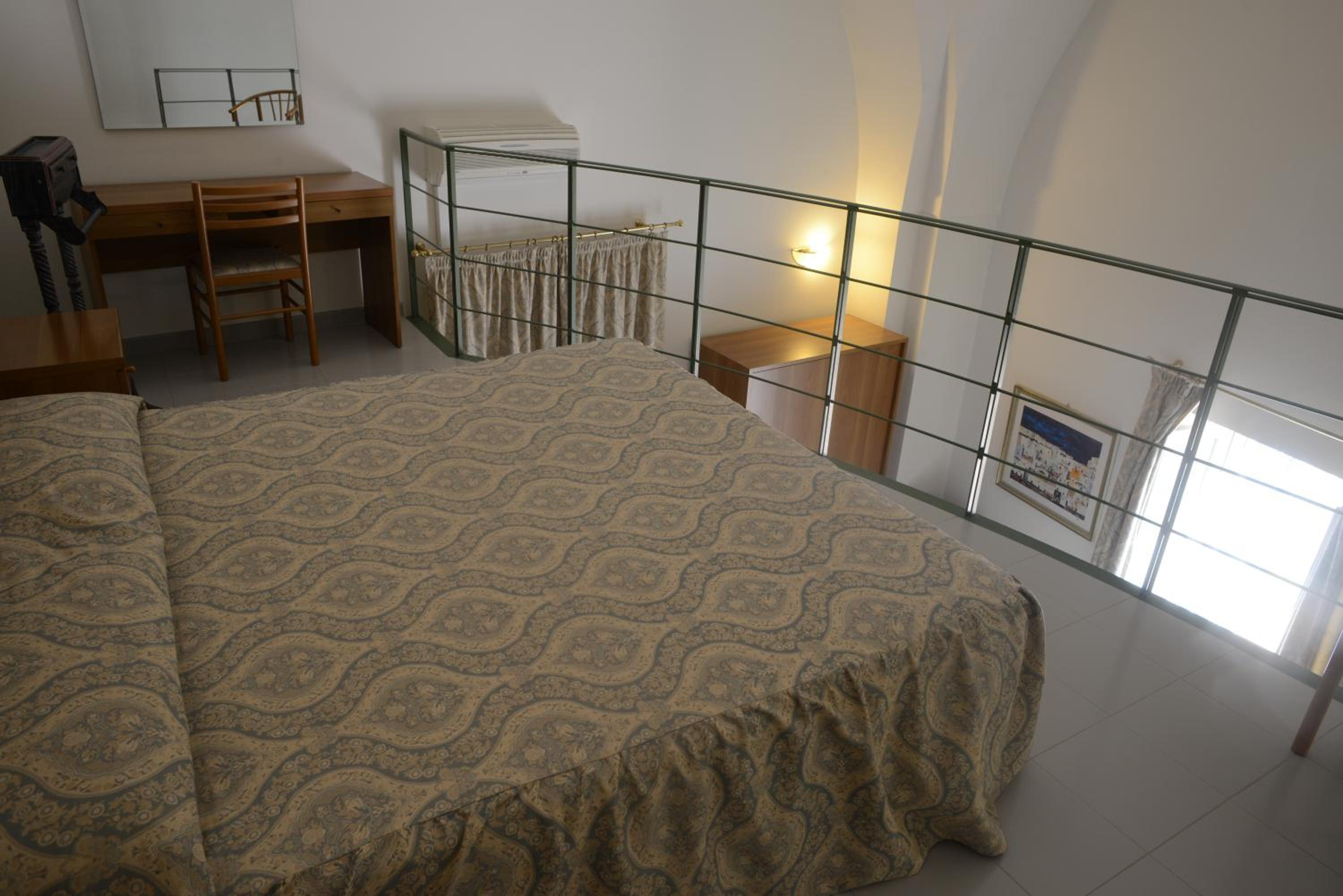 King Suite - Photo 8