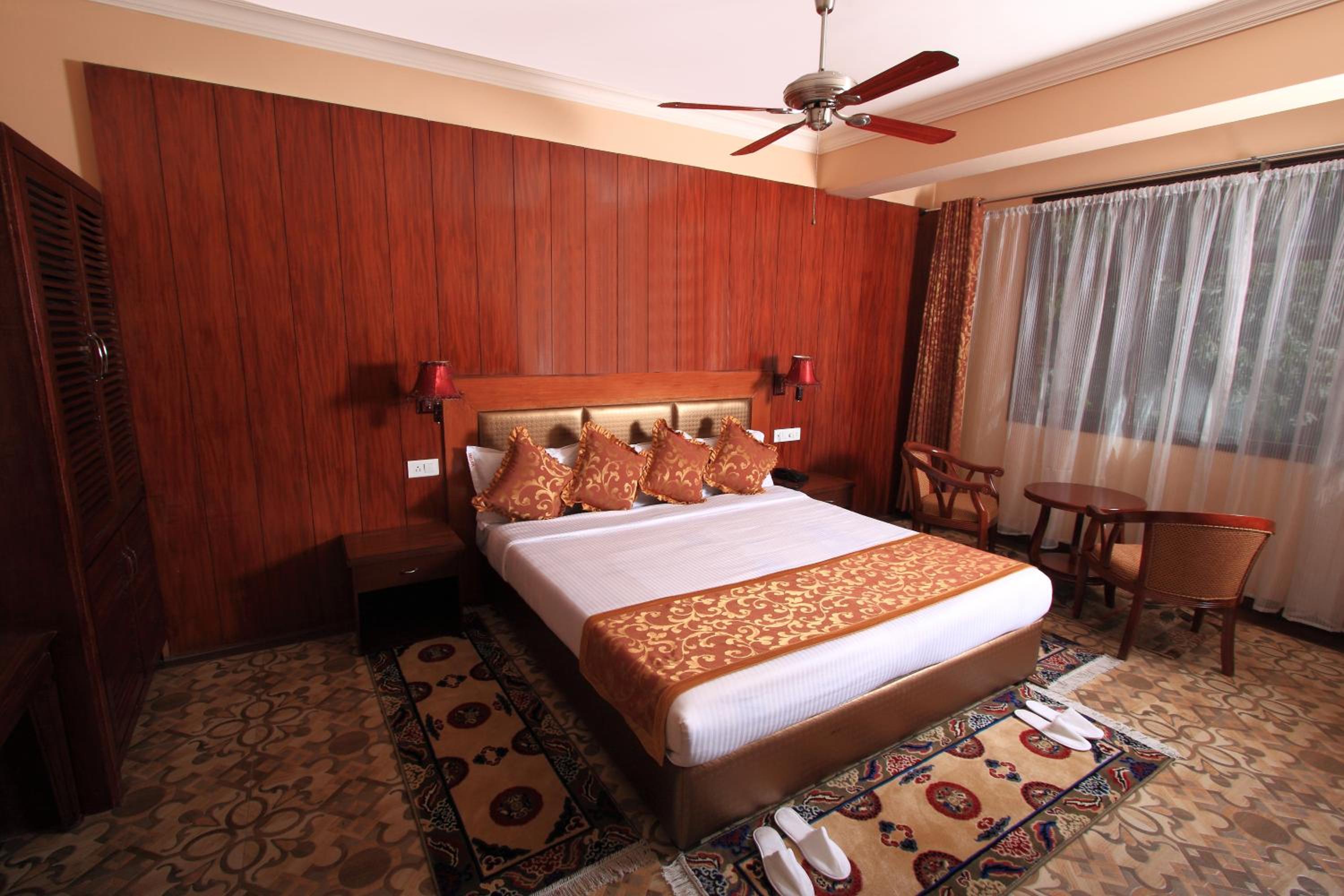 Large Double Room photo 2