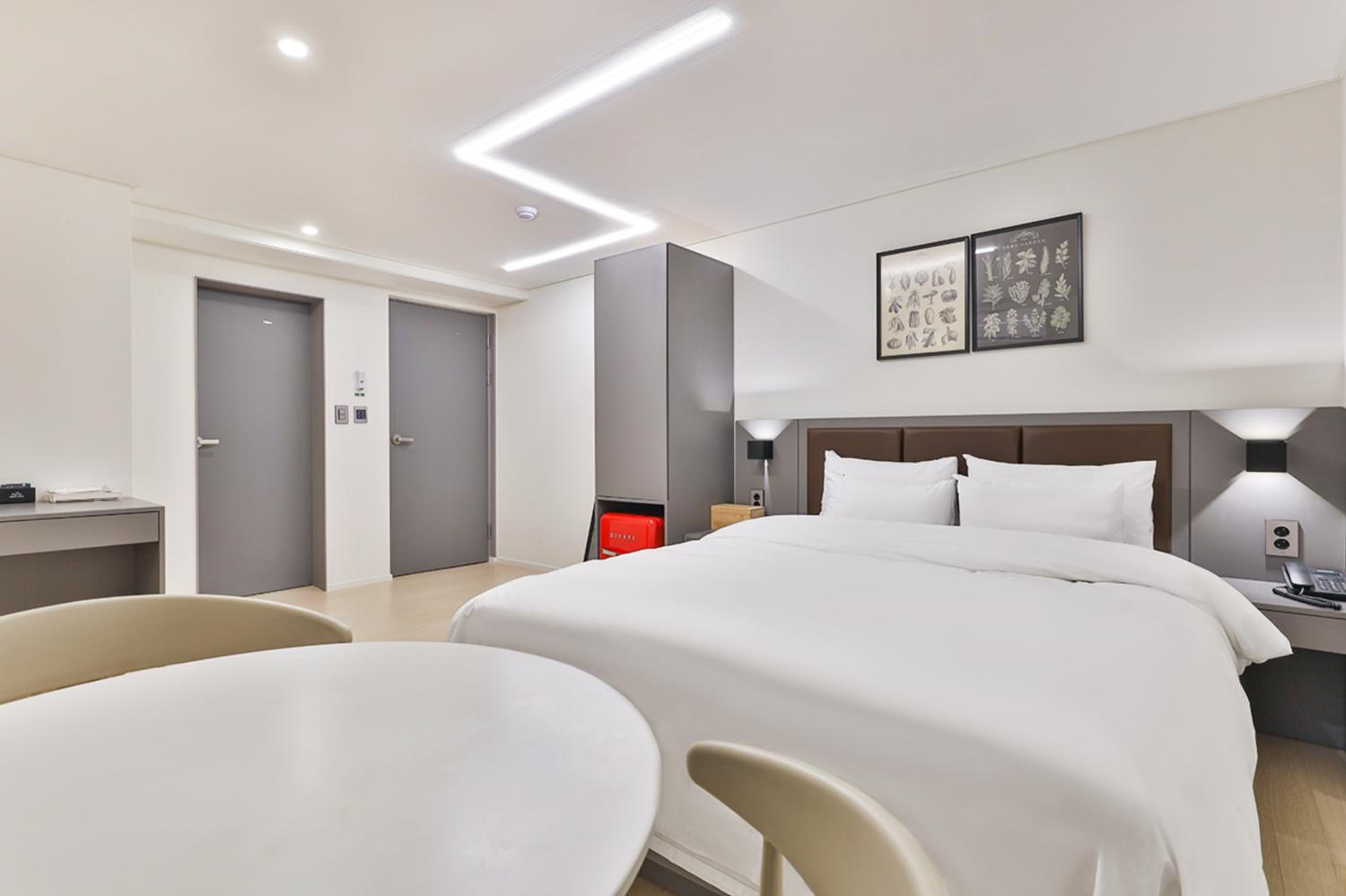Superior Double Room - Photo 1