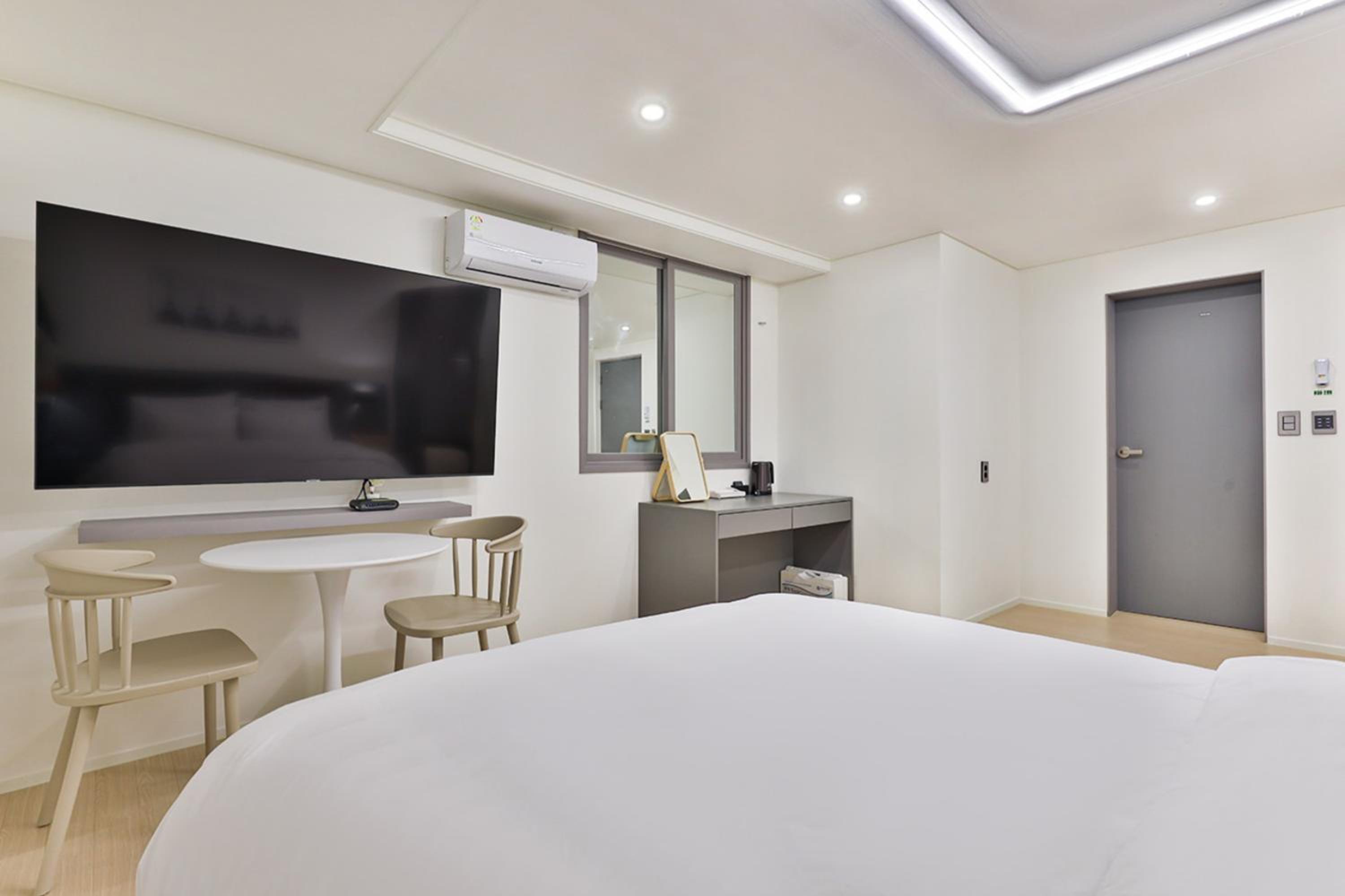 Superior Double Room - Photo 11