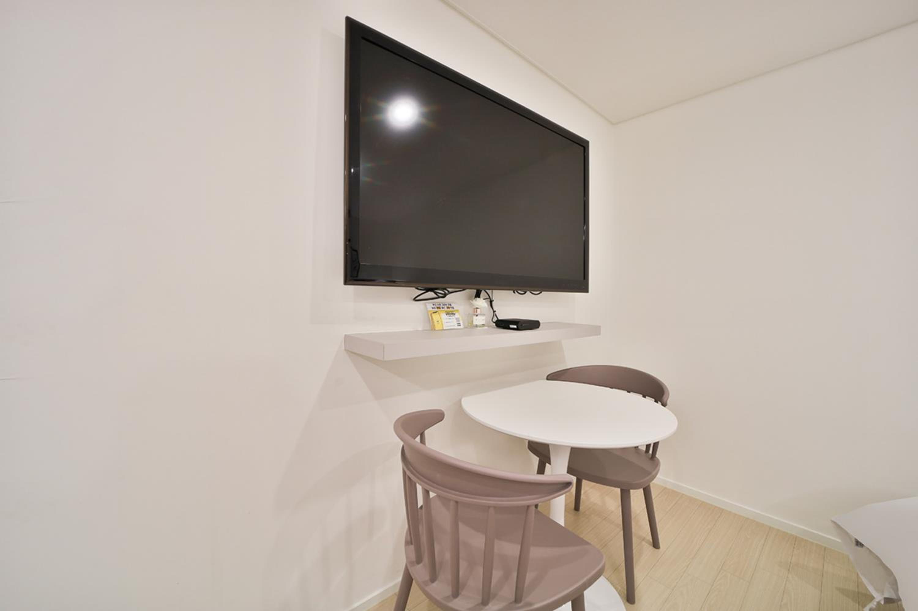 Superior Twin Room - Photo 4