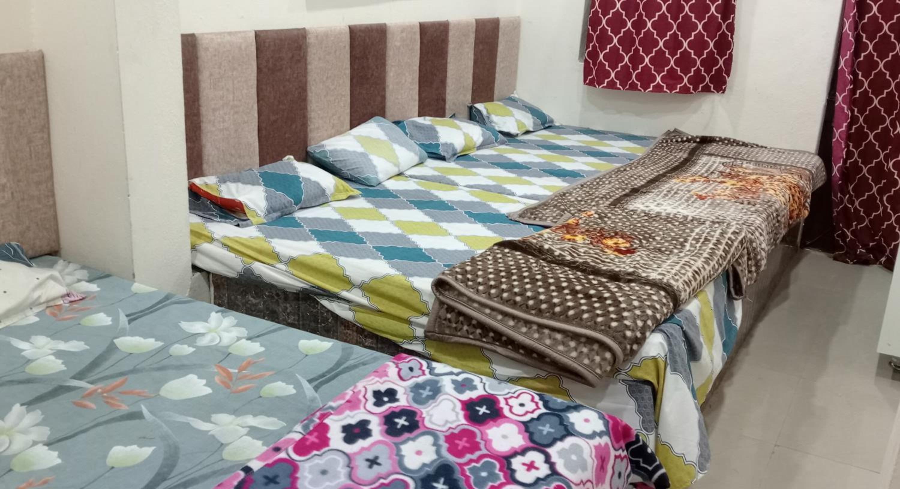 6-Bed Mixed Dormitory Room photo 2