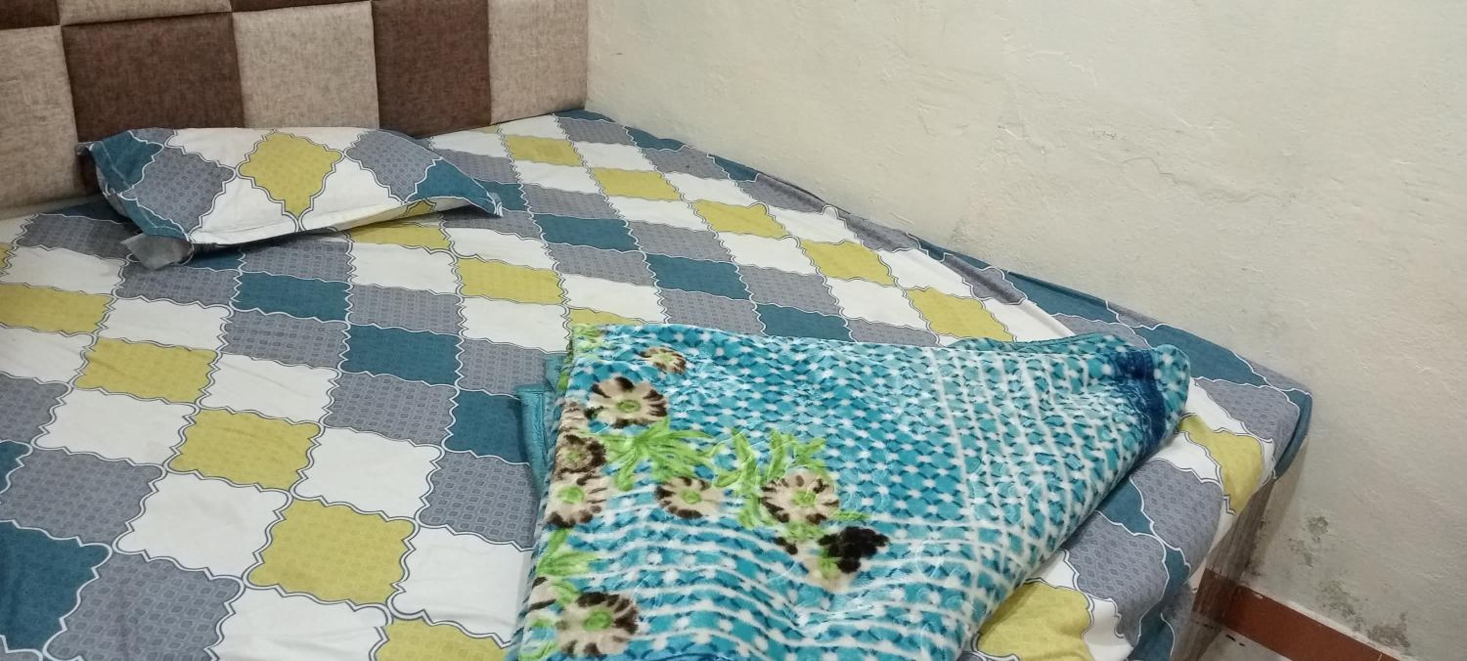 Budget Double Room photo 3