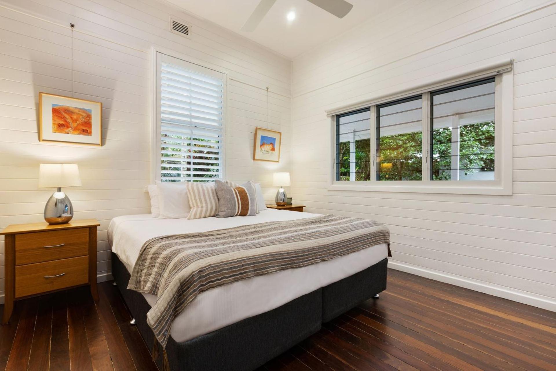 Three-Bedroom House photo 2