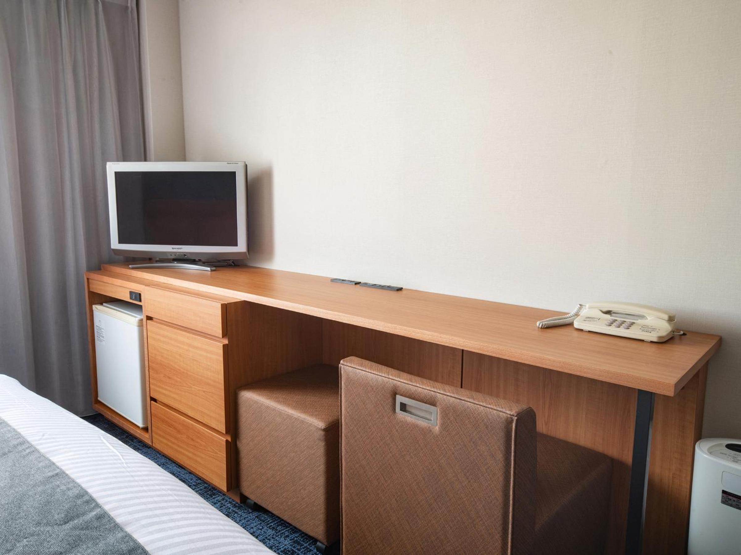 Double Room - Non-Smoking  photo 2