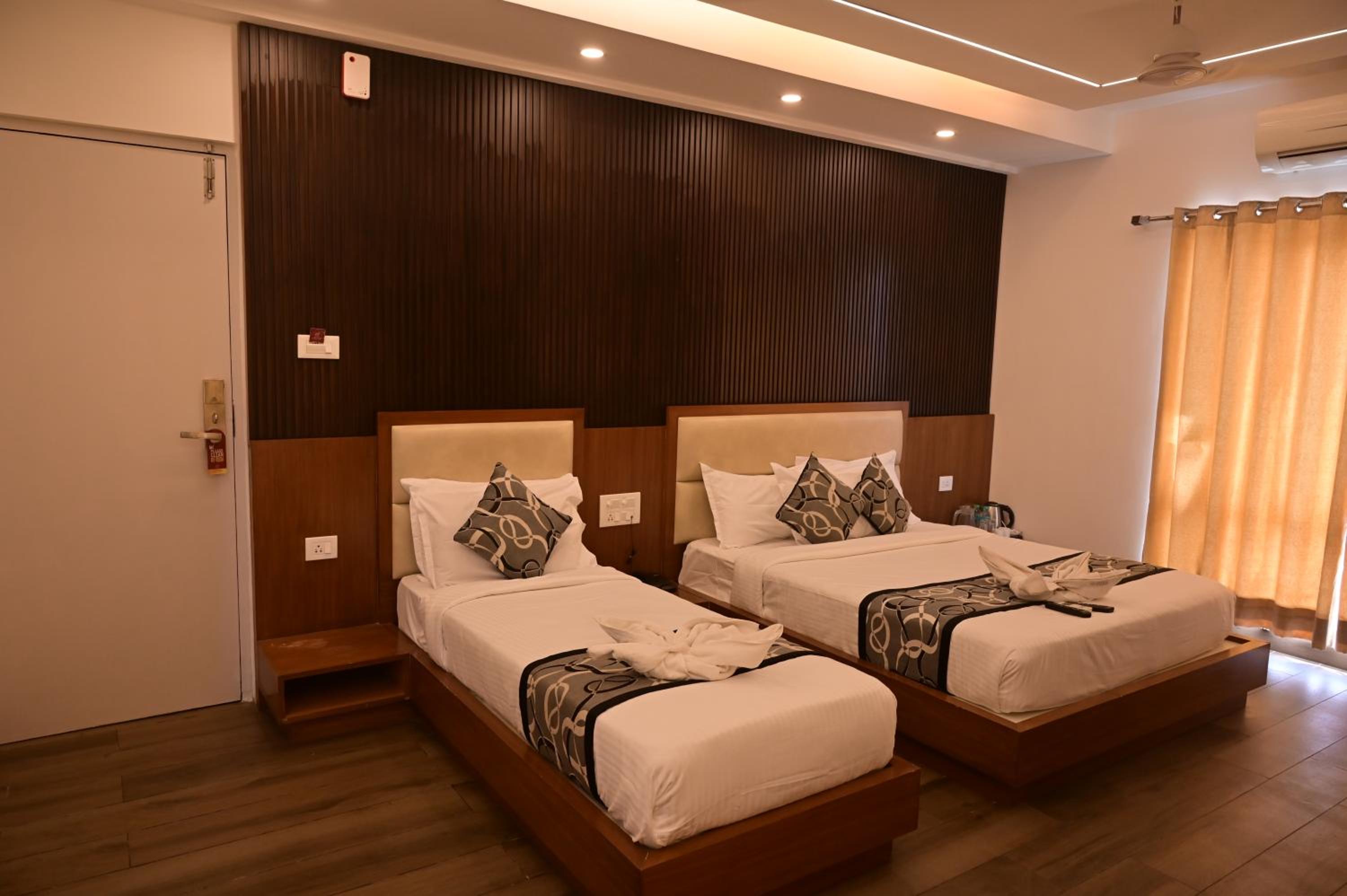 Standard Double Room - Photo 1