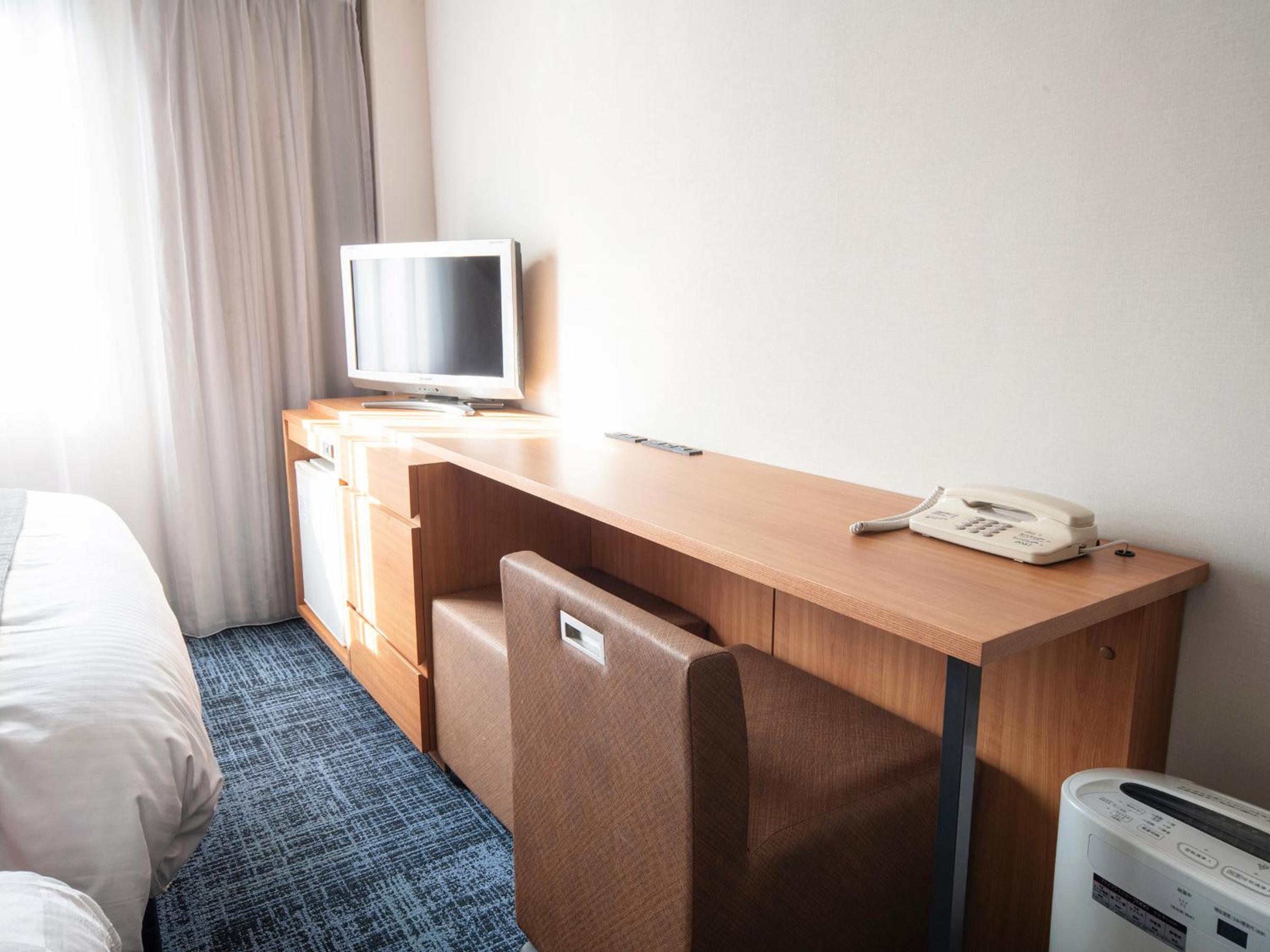Double Room with Extra Bed - Smoking photo 2