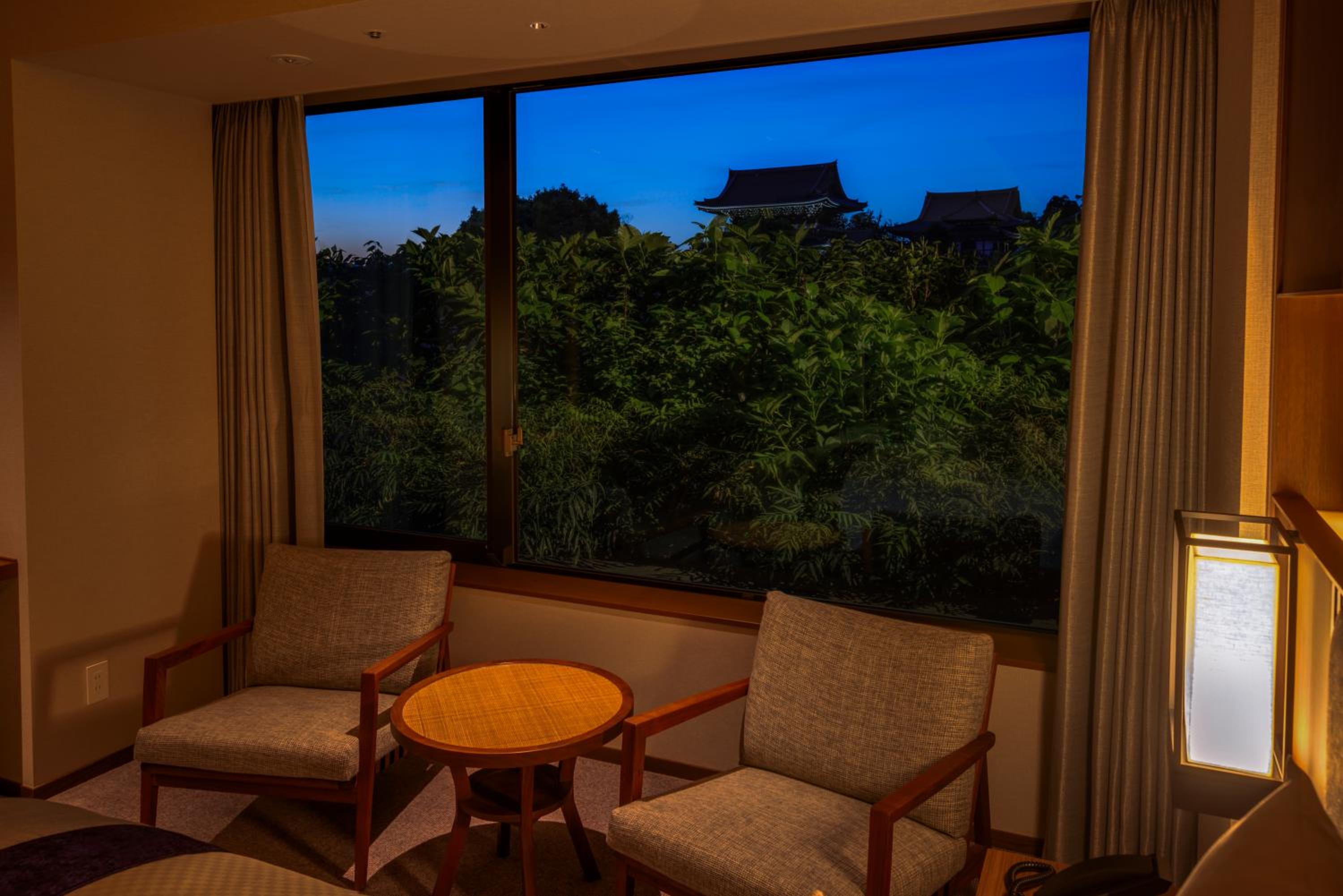 Superior North Twin Room photo 3
