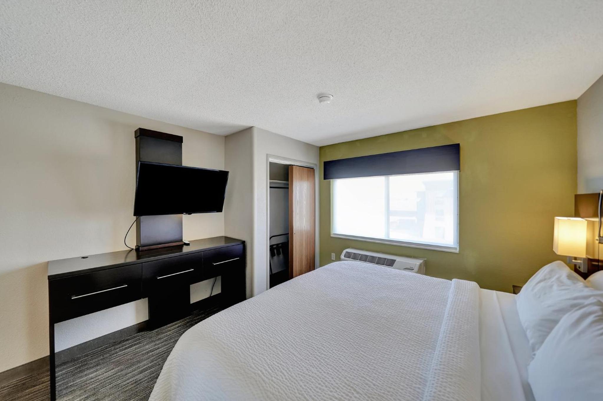 King Suite - Photo 1
