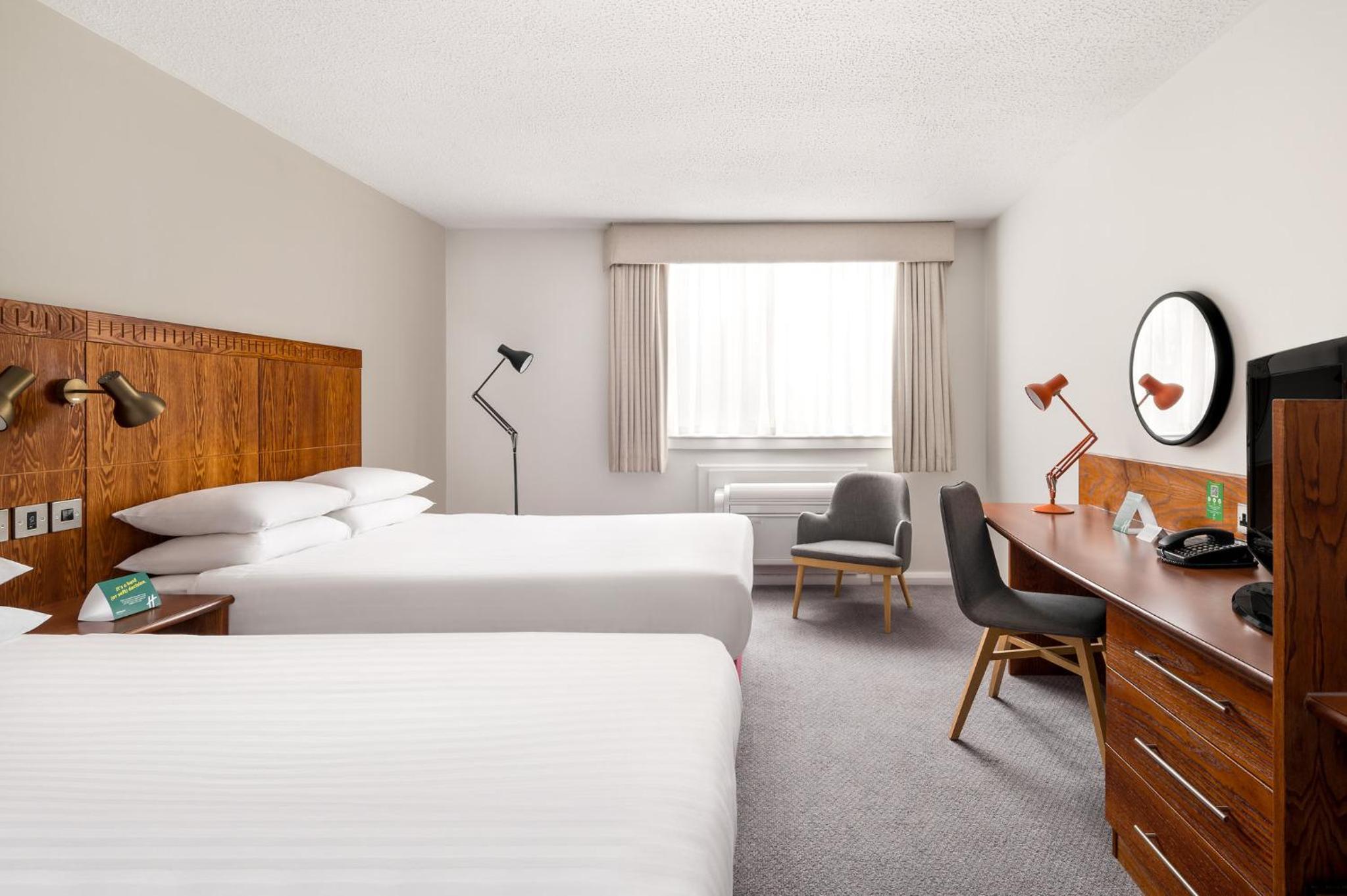 Standard Double Room with Two Double Beds - Photo 12
