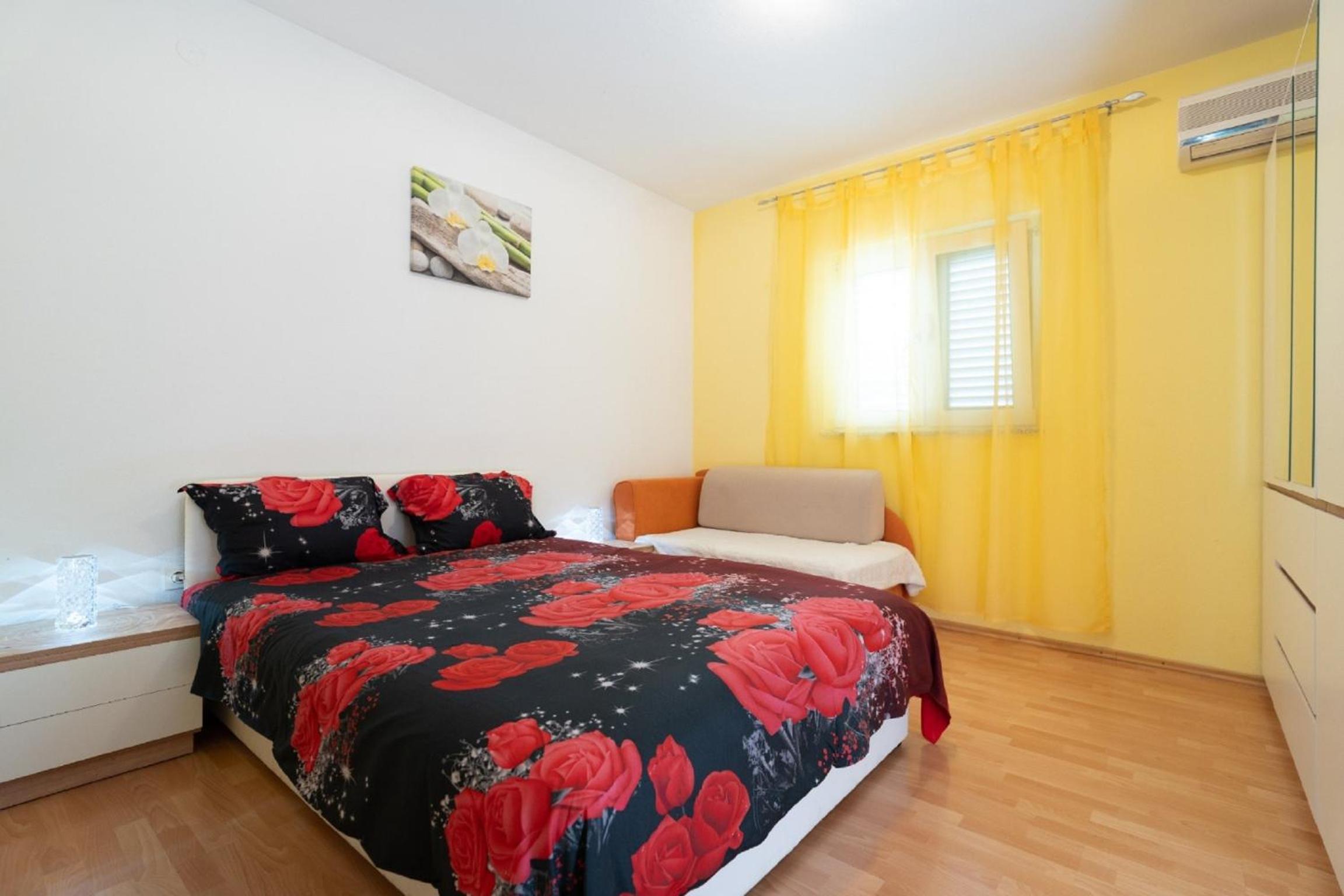 One Bedroom Apartment with Terrace photo 1