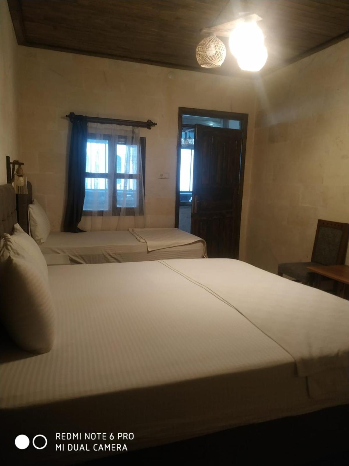 Double Room - Photo 4