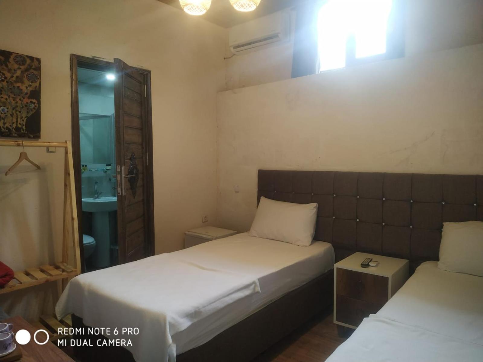 Deluxe Room (1 adult + 1 child) - Photo 3