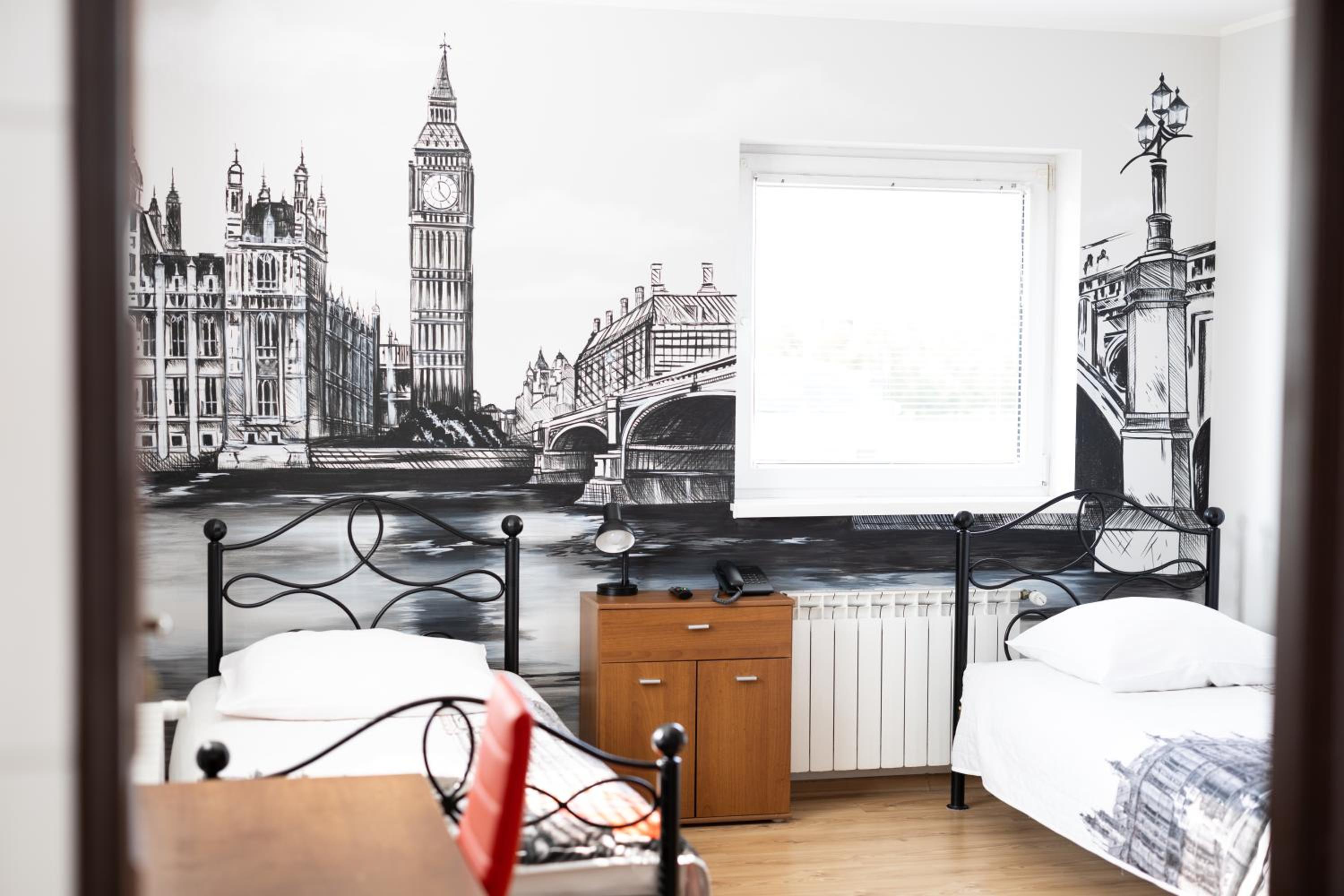 Twin Room - Photo 1