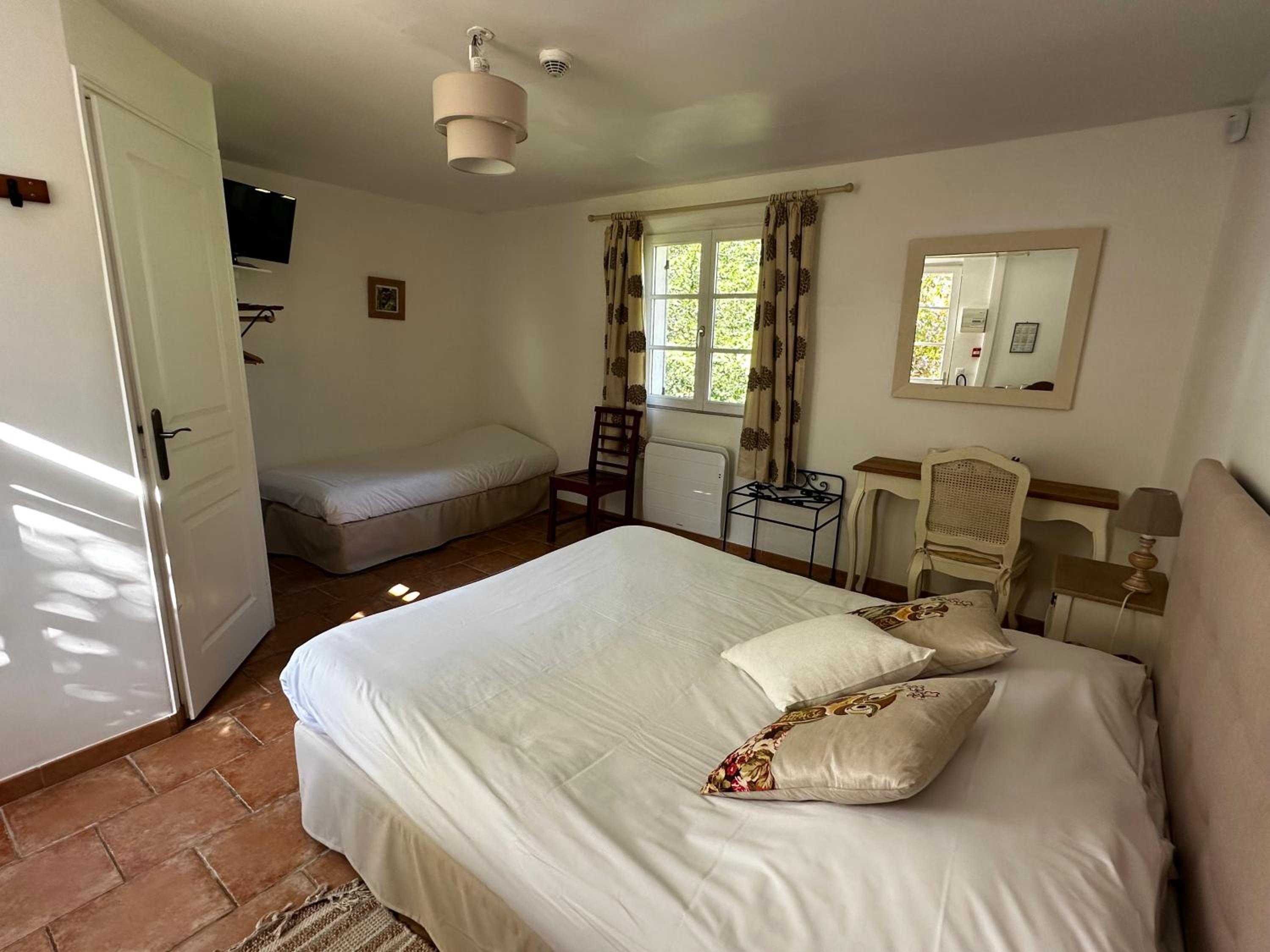 One-Bedroom Bungalow - 3 People
