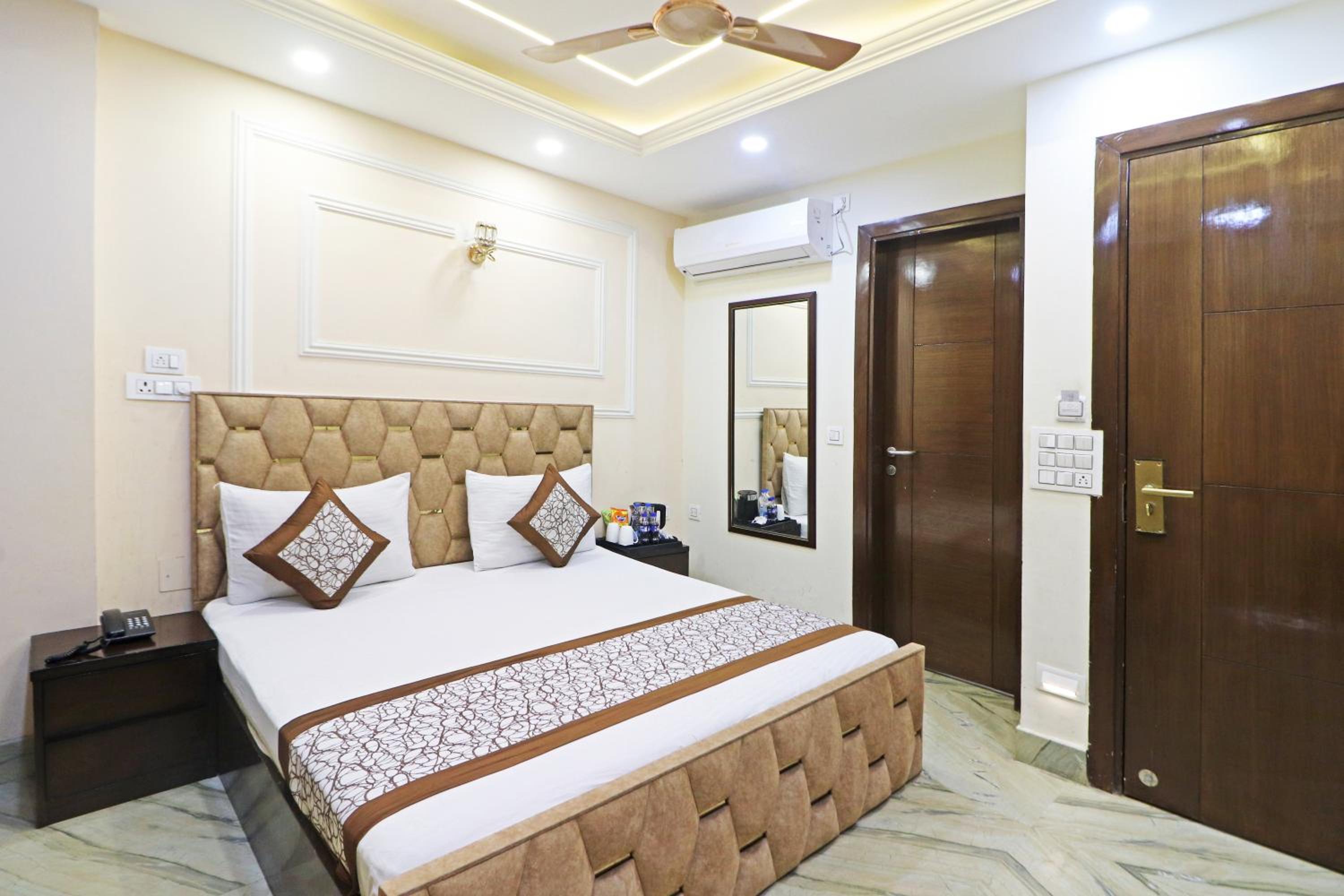 Economy Double Room photo 2