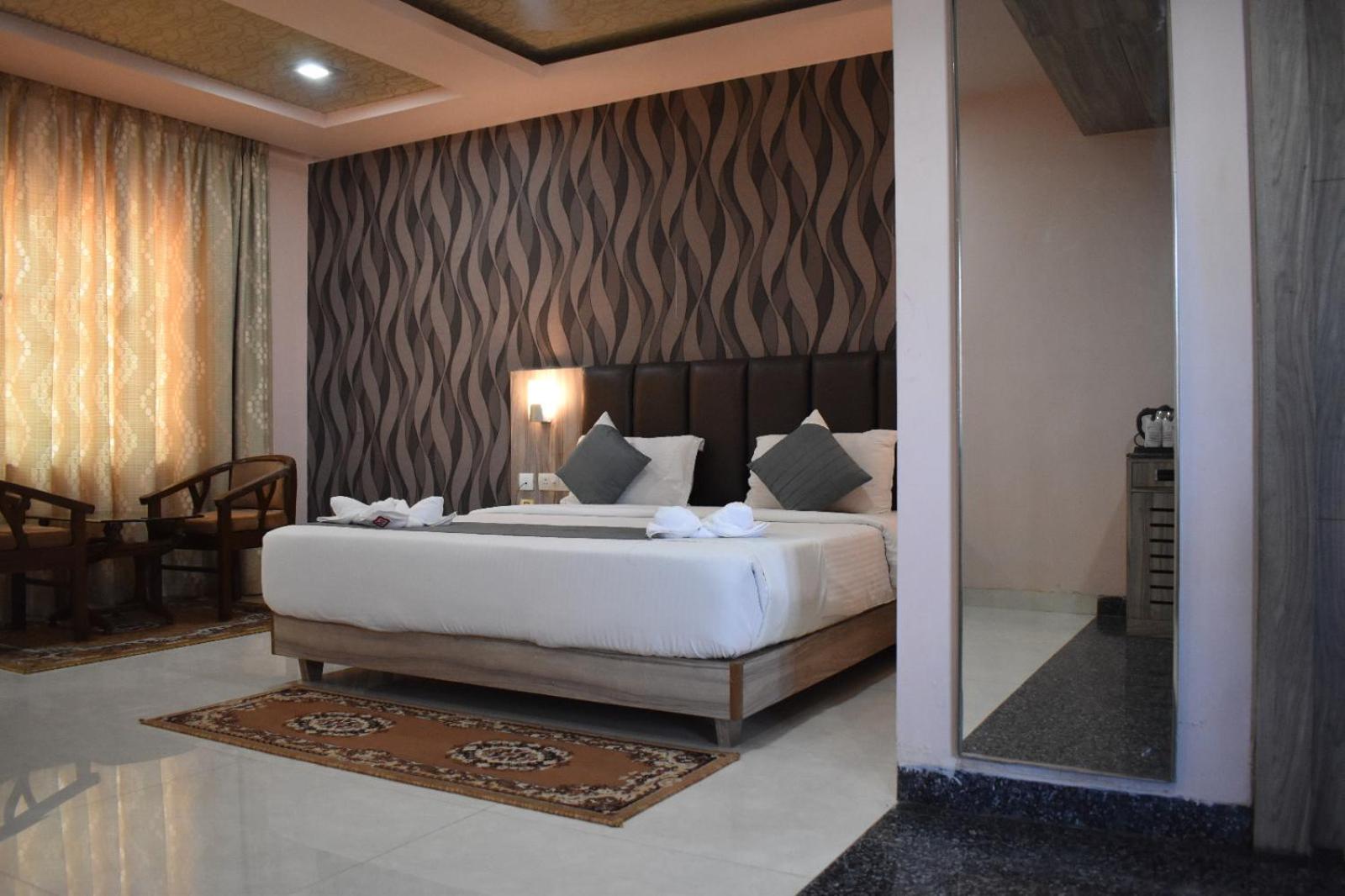 Suite - Photo 3