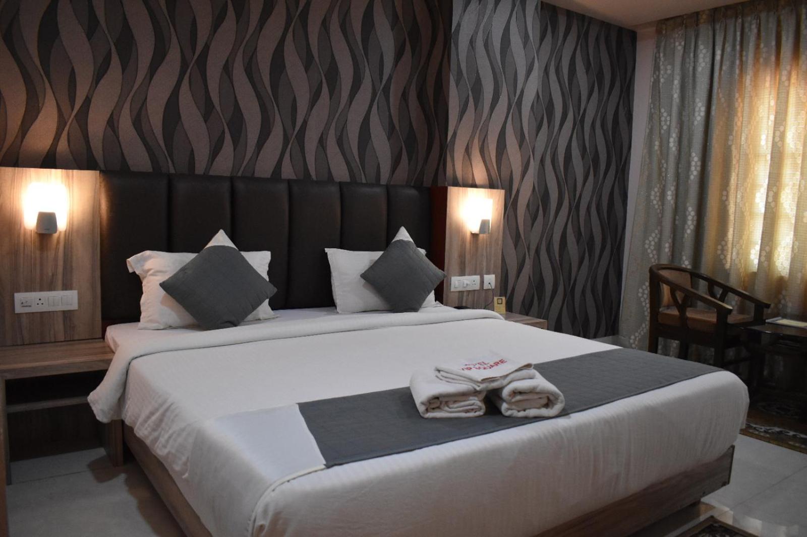 Deluxe Room - Photo 6