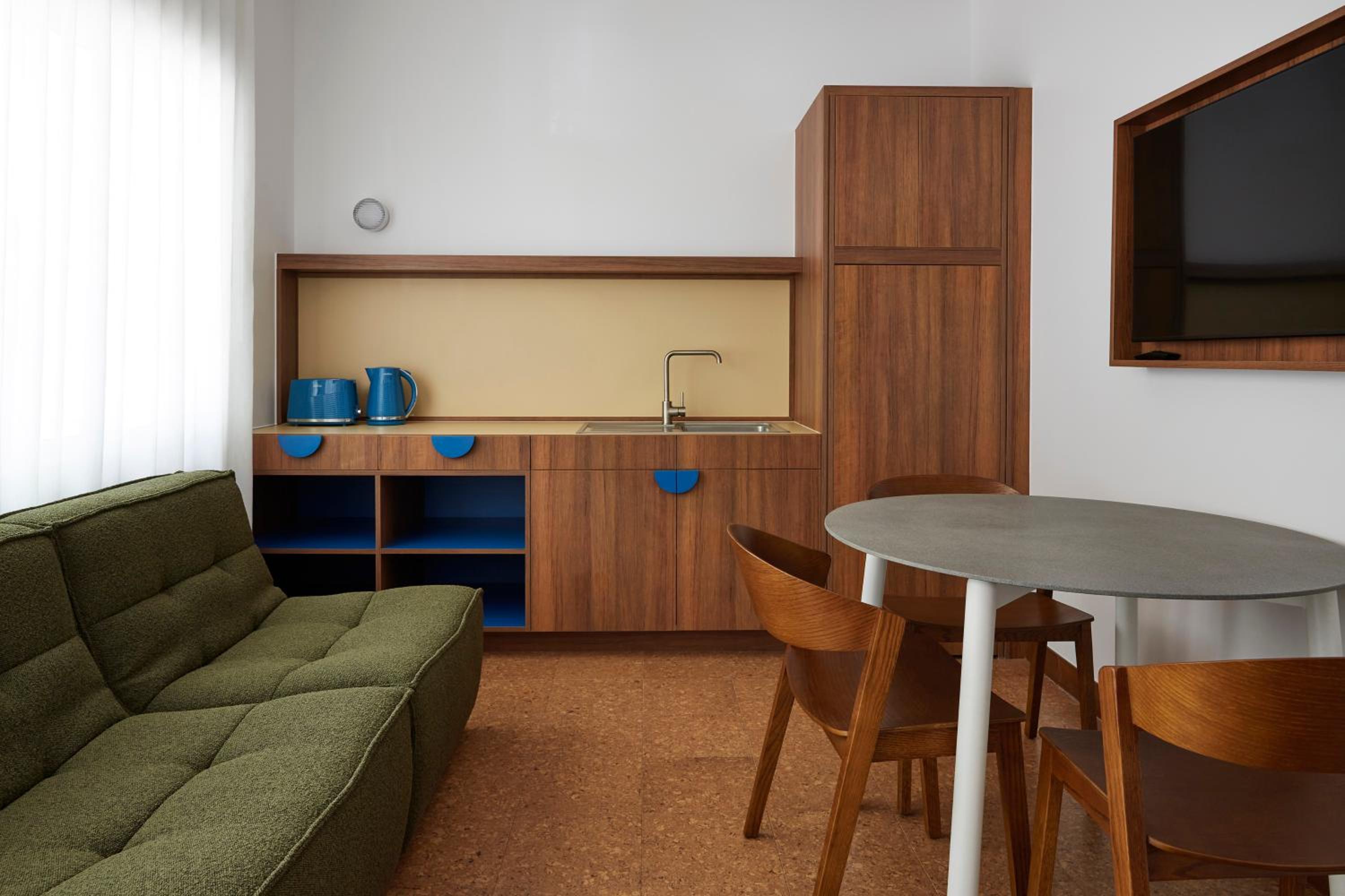 Two-Bedroom Suite photo 2
