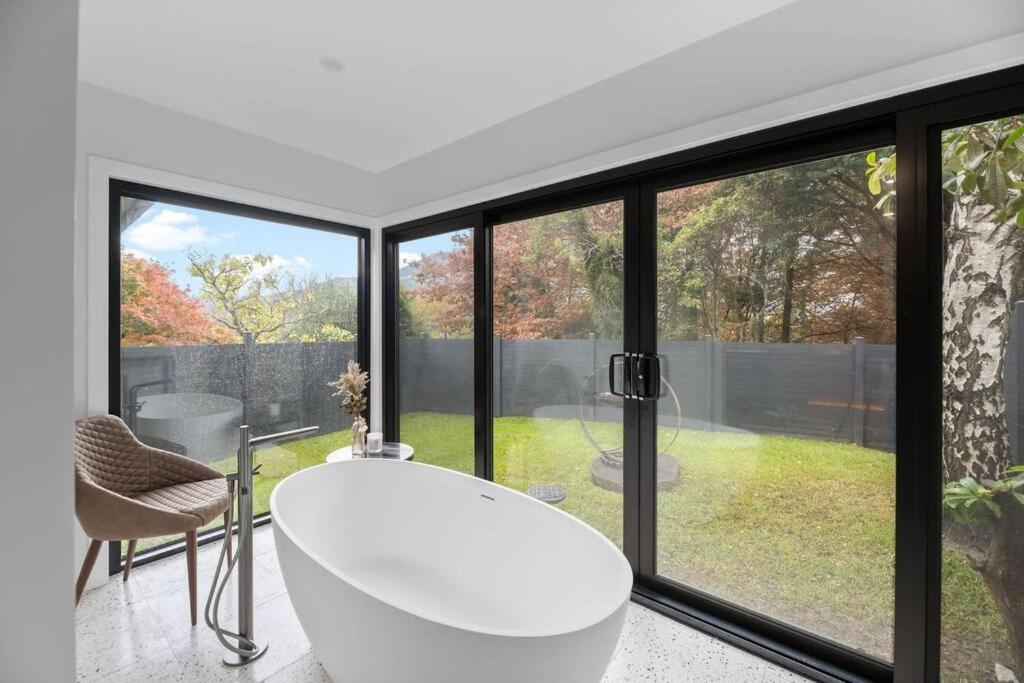 Four-Bedroom House photo 2