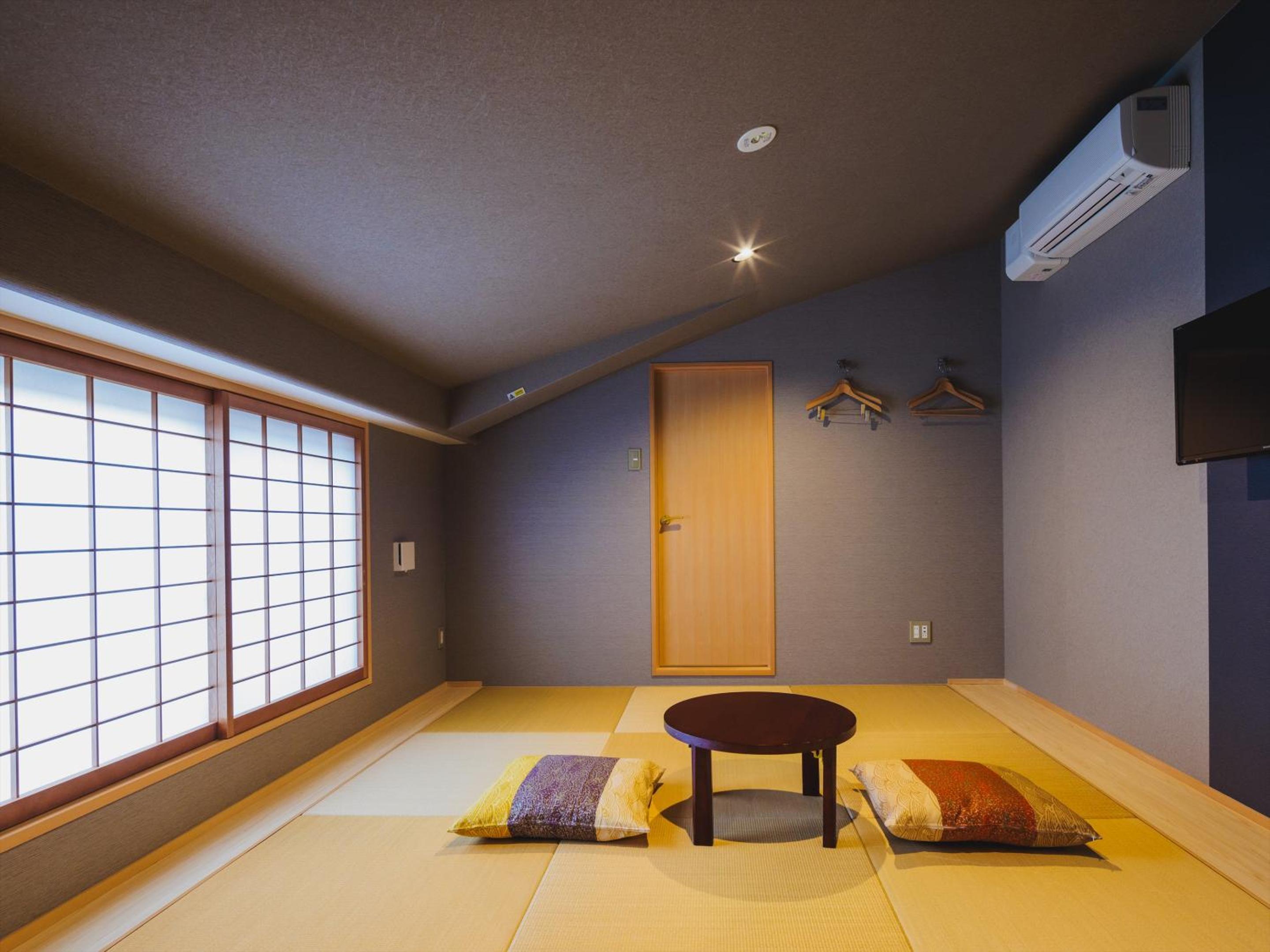 Japanese-Style Twin Room with Terrace