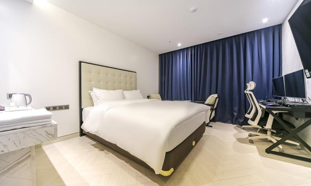 Superior Double Room - Photo 1