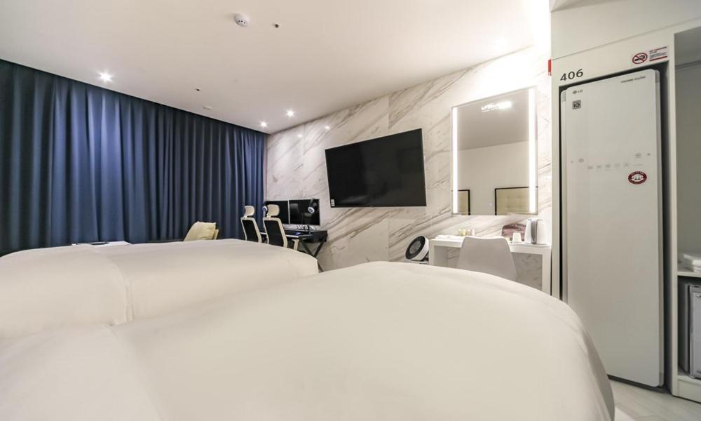 Superior Twin Room - Photo 17