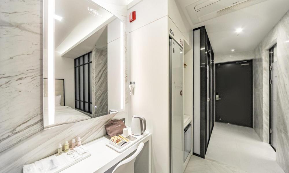 Superior Twin Room - Photo 18