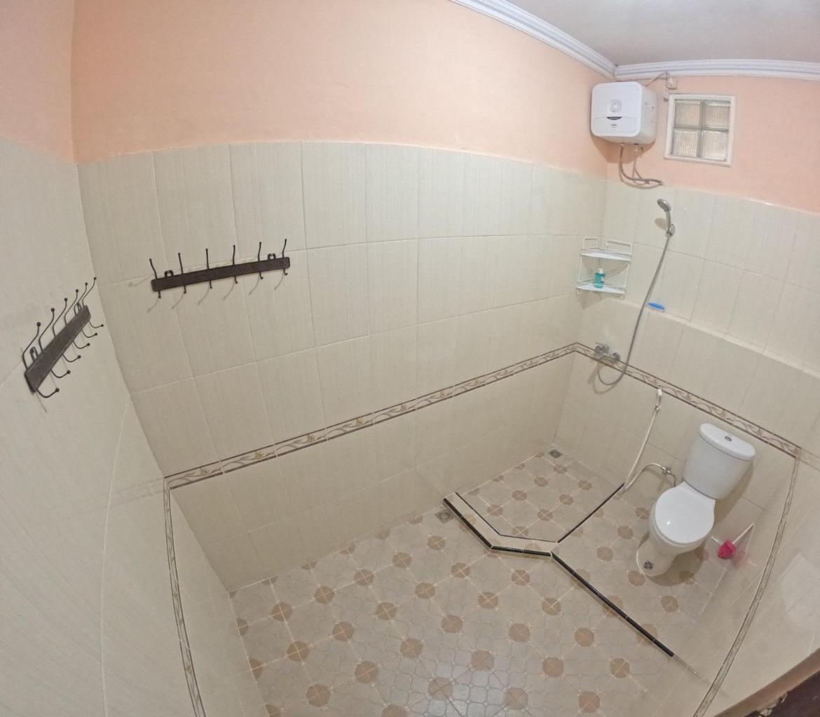 Three-Bedroom House photo 2