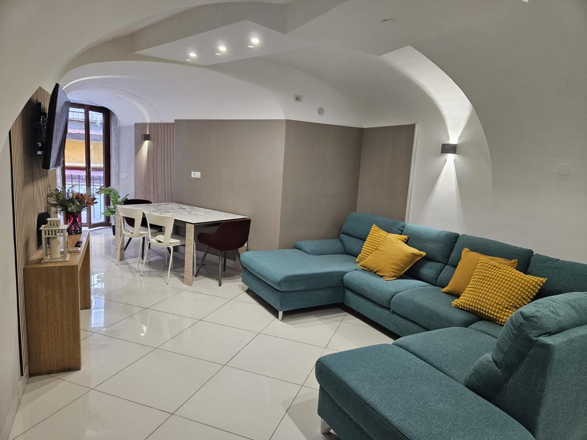 Deluxe Family Suite