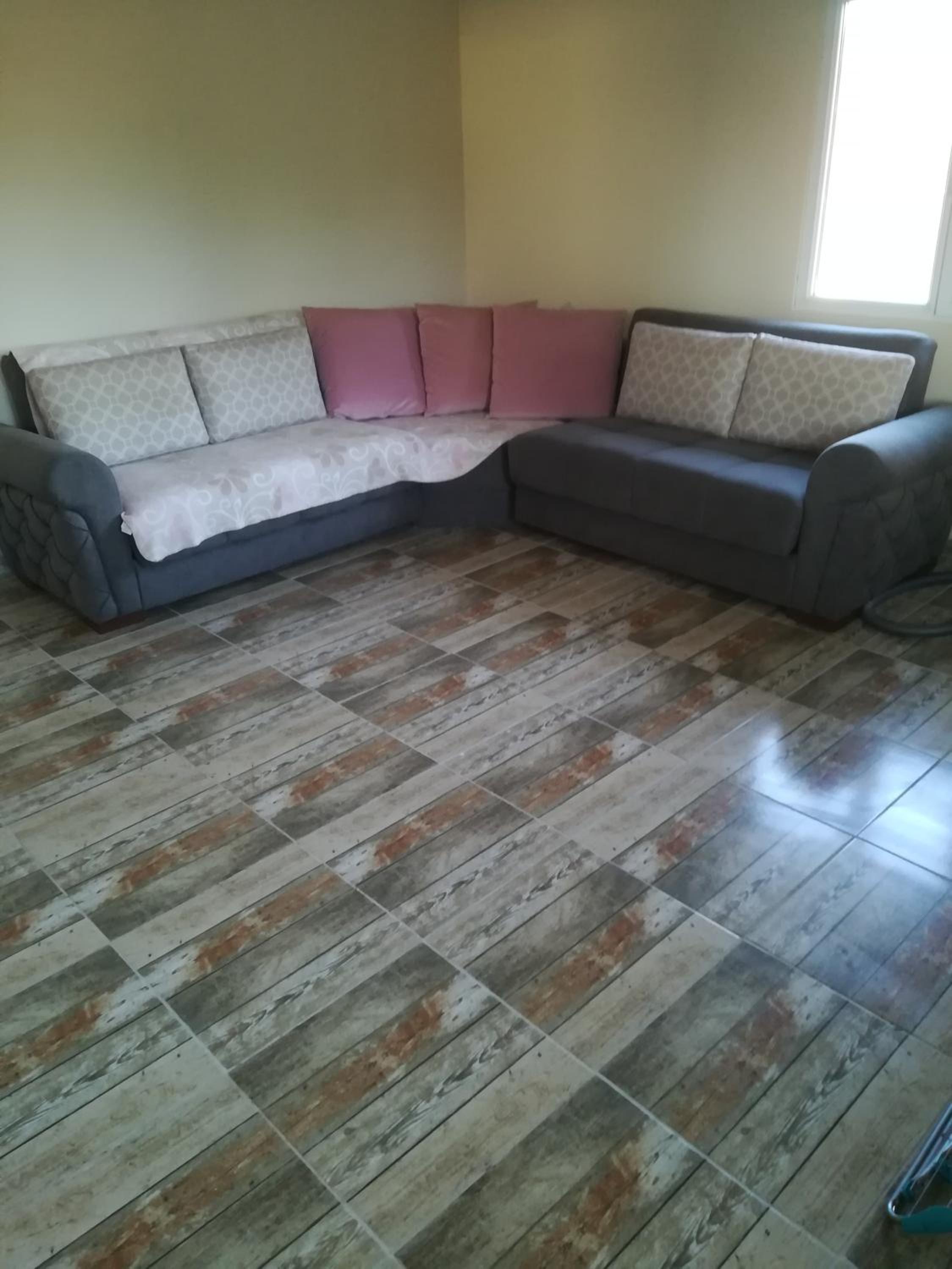 One-Bedroom House photo 1