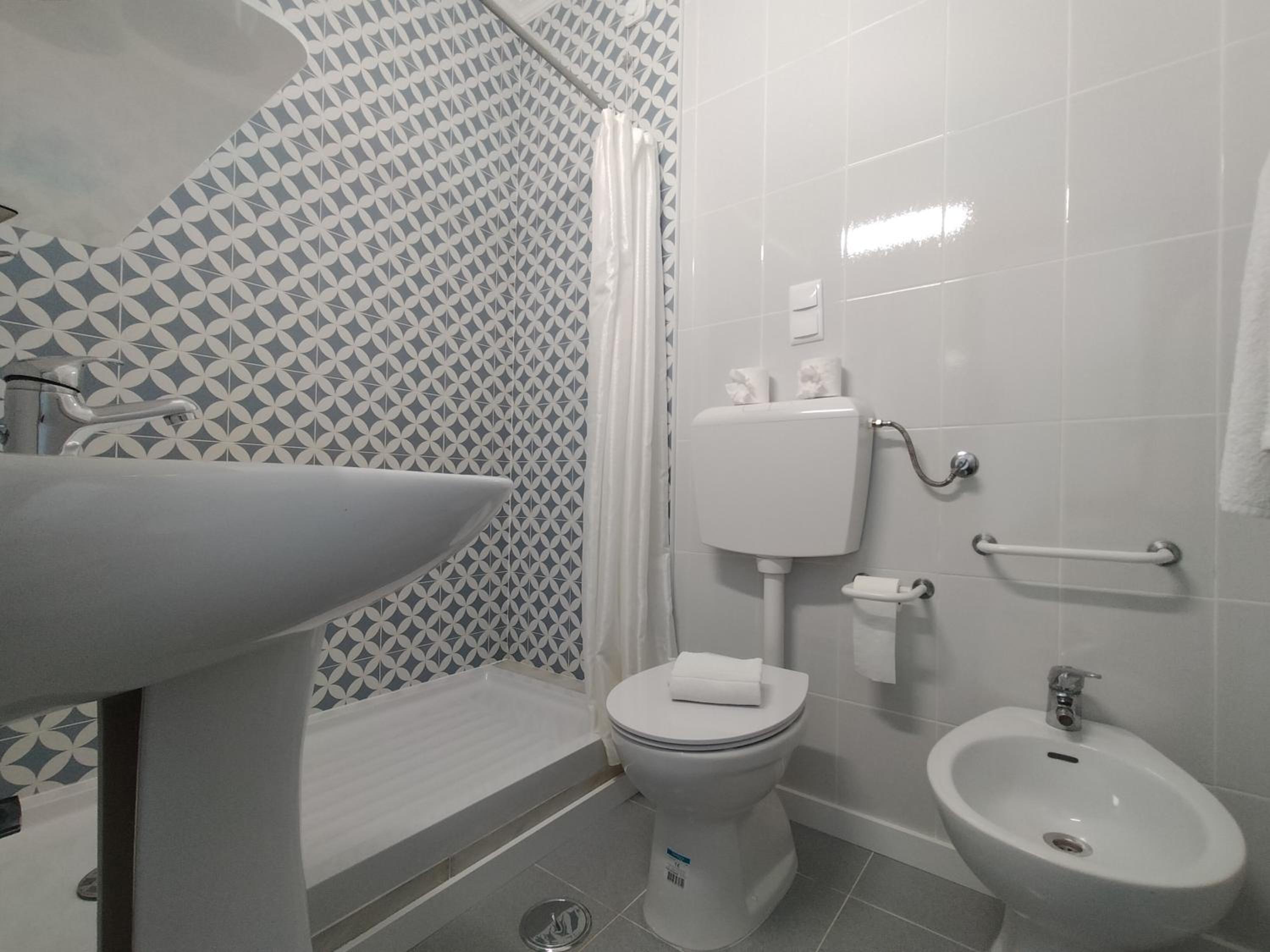 Triple Room with Interior View photo 3