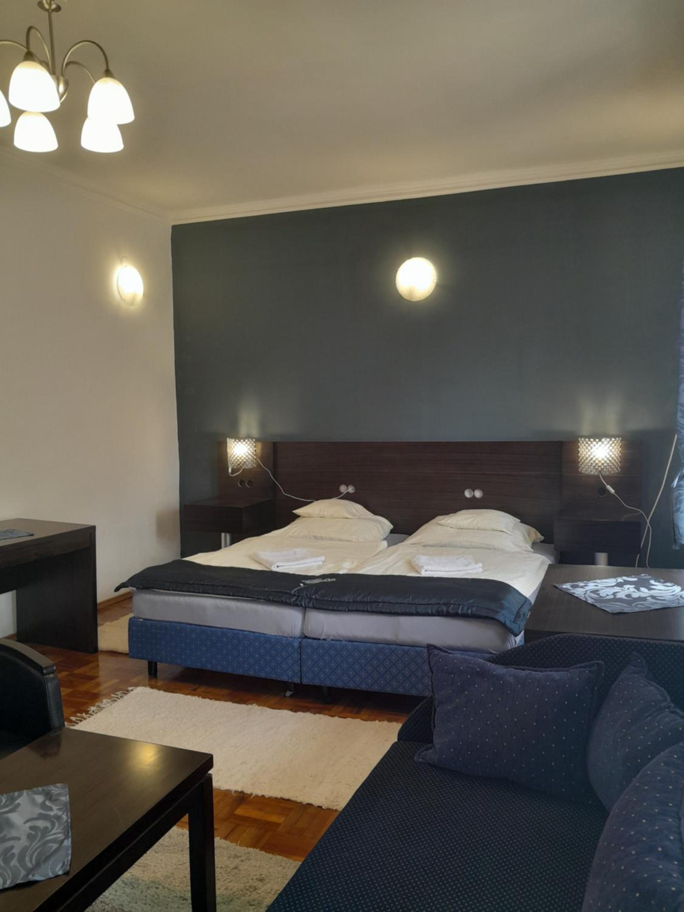 Family Room photo 2