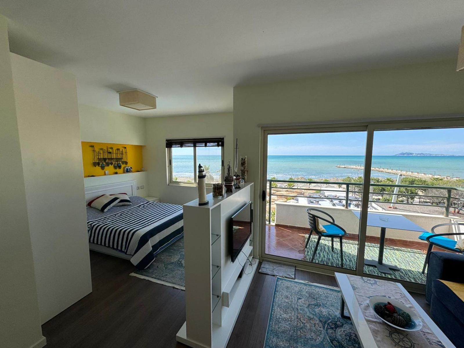 One-Bedroom Apartment with Sea View and Balcony