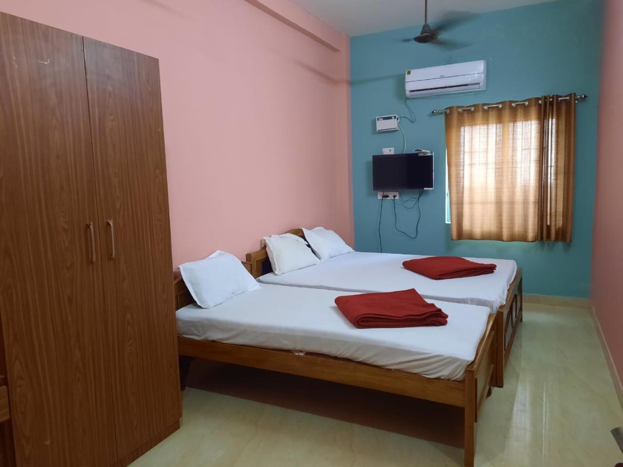 Basic Triple Room photo 3