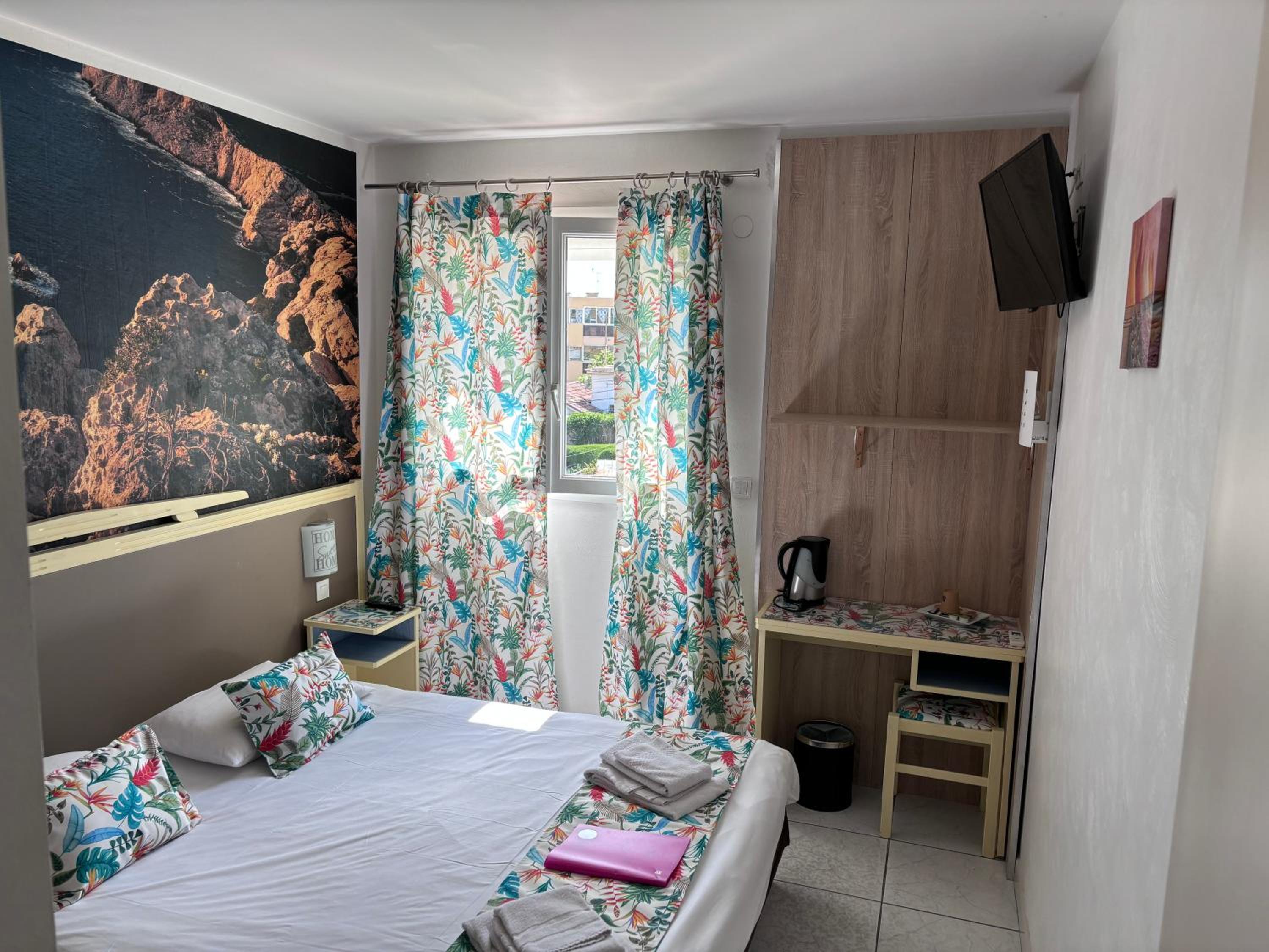 Comfort Double or Twin Room - Photo 1