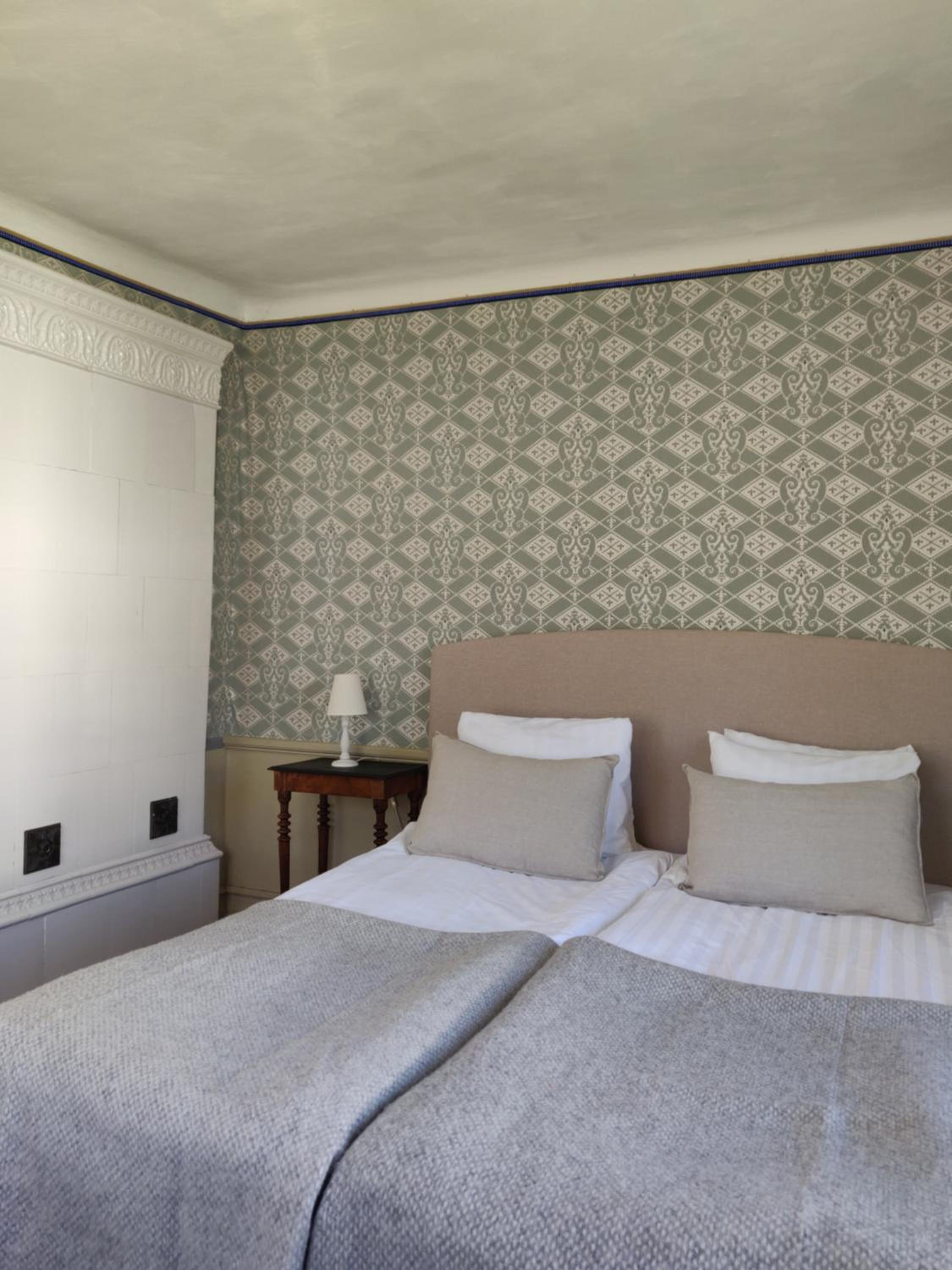 Double Room with Shared Bathroom photo 3