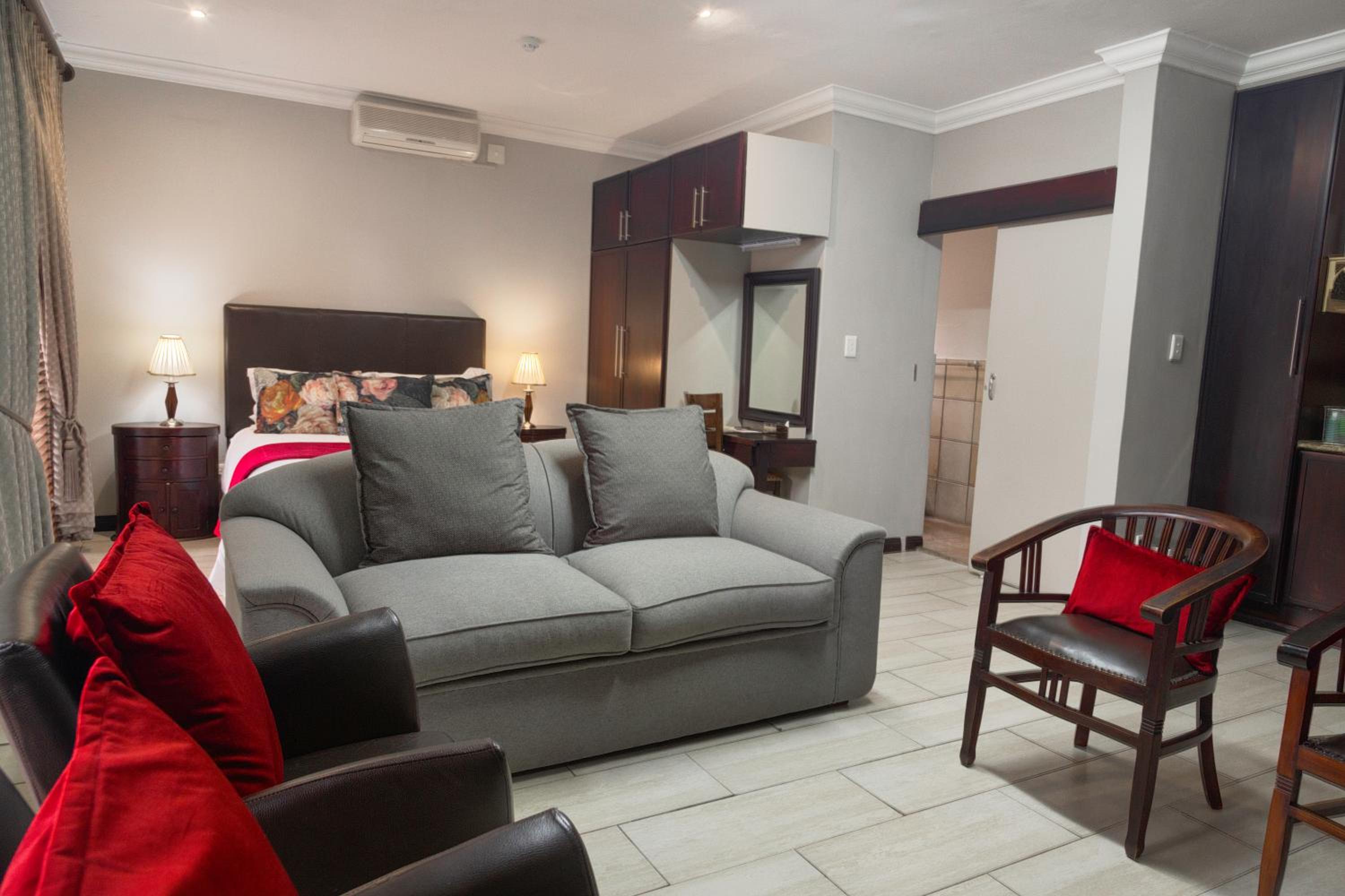 Apartment - Photo 3