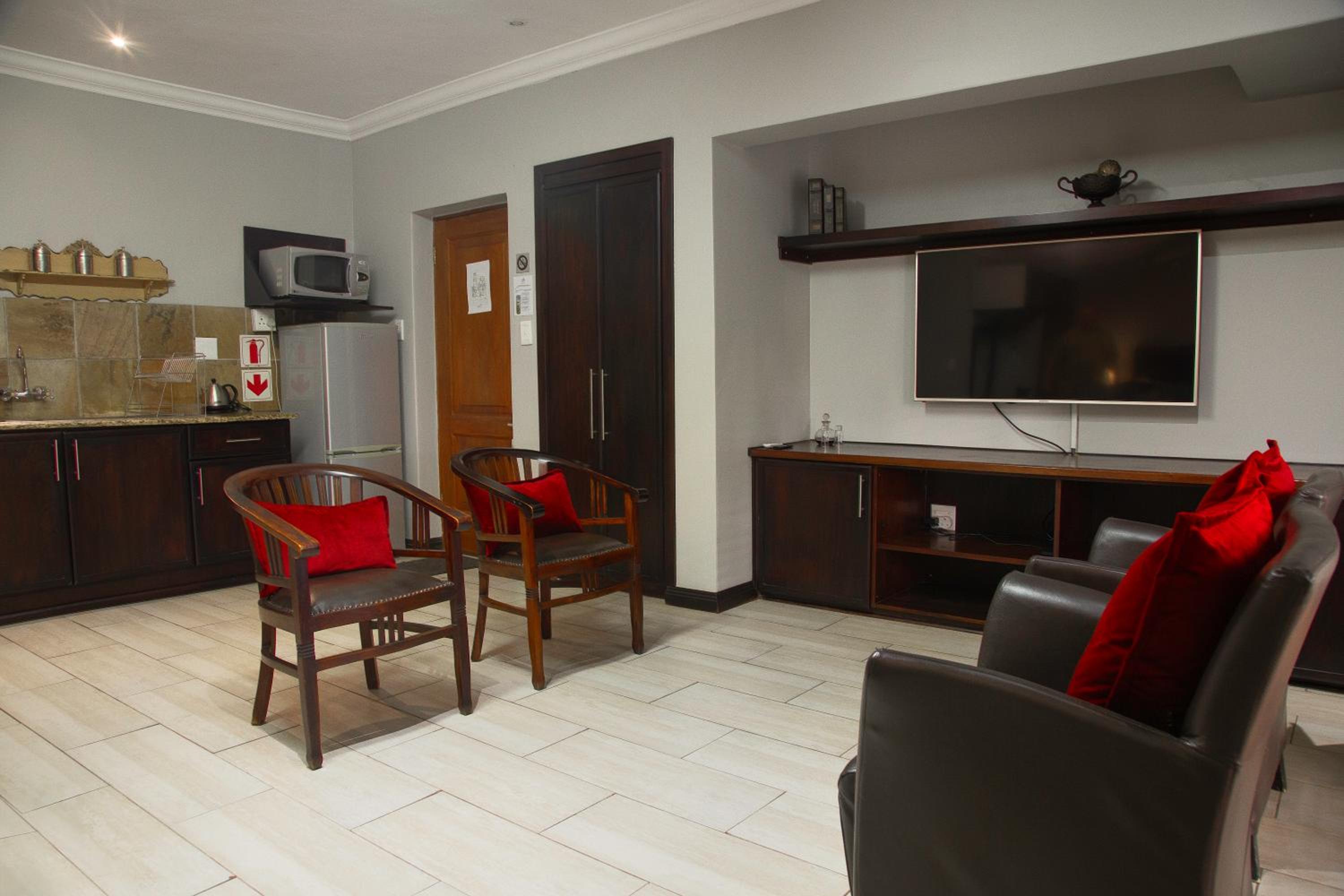 Apartment - Photo 5