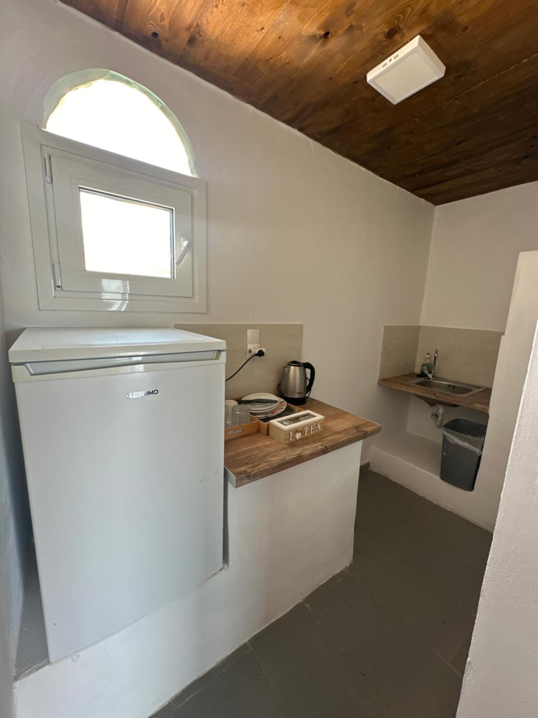 Junior Suite with Balcony - Photo 16