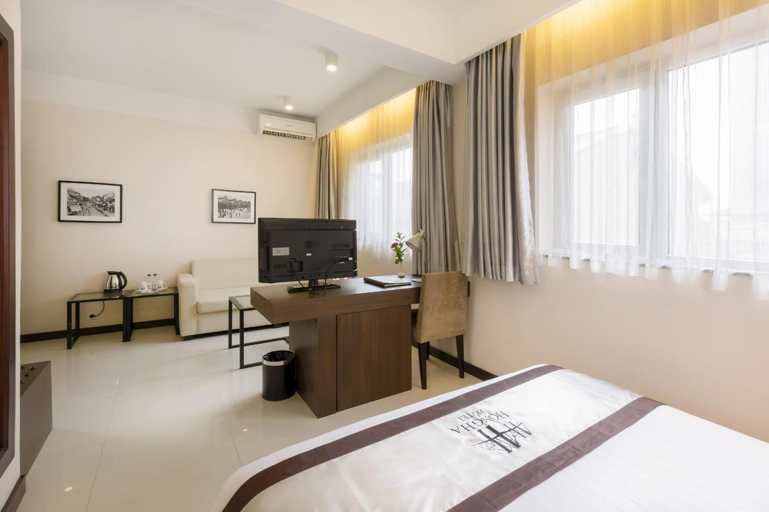 Deluxe Double or Twin Room